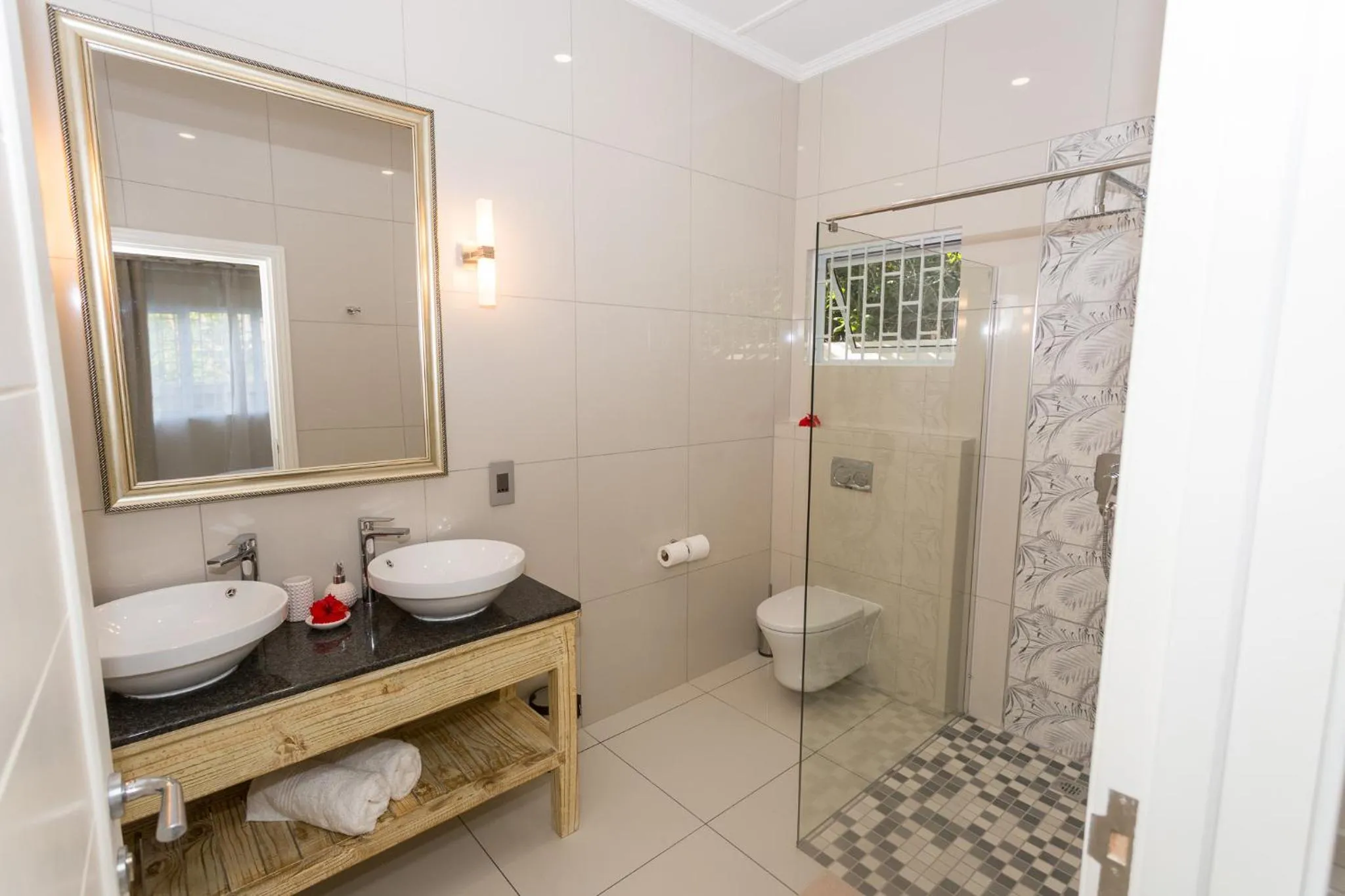 Beau Vallon Villa Chalets