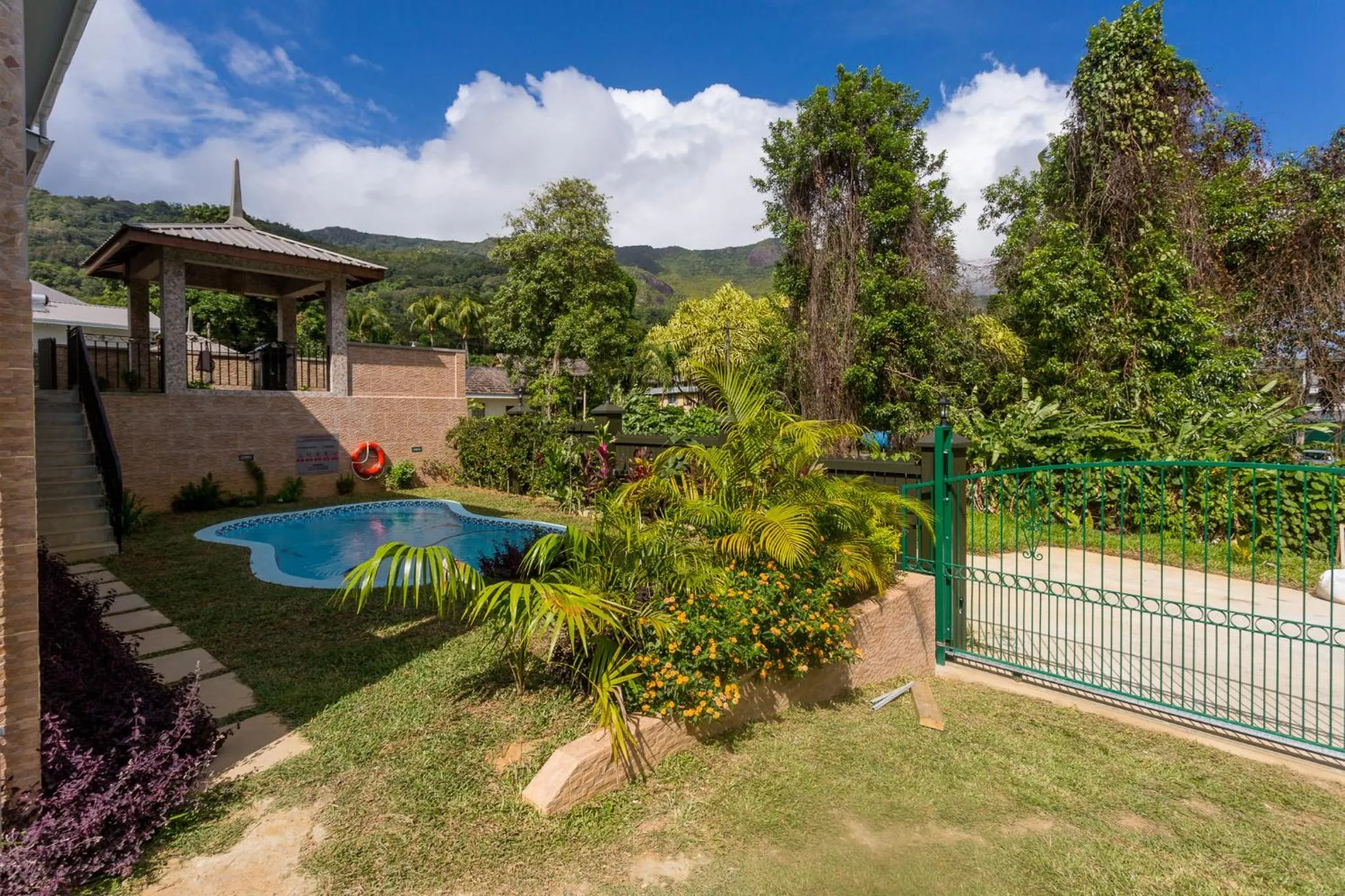 Property building in Beau Vallon Villa Chalets