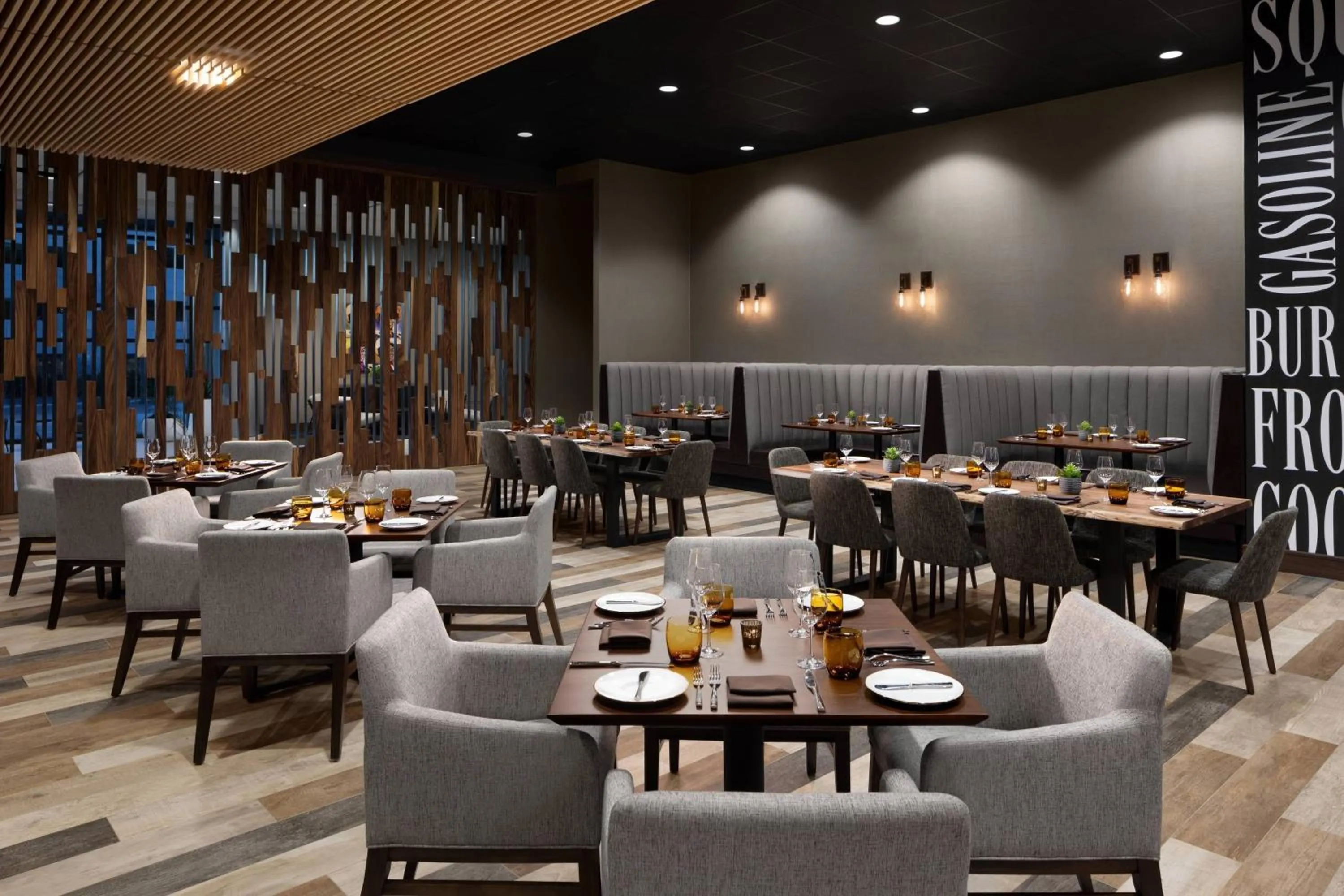 Kitchen or kitchenette in Marriott Dallas Allen Hotel & Convention Center