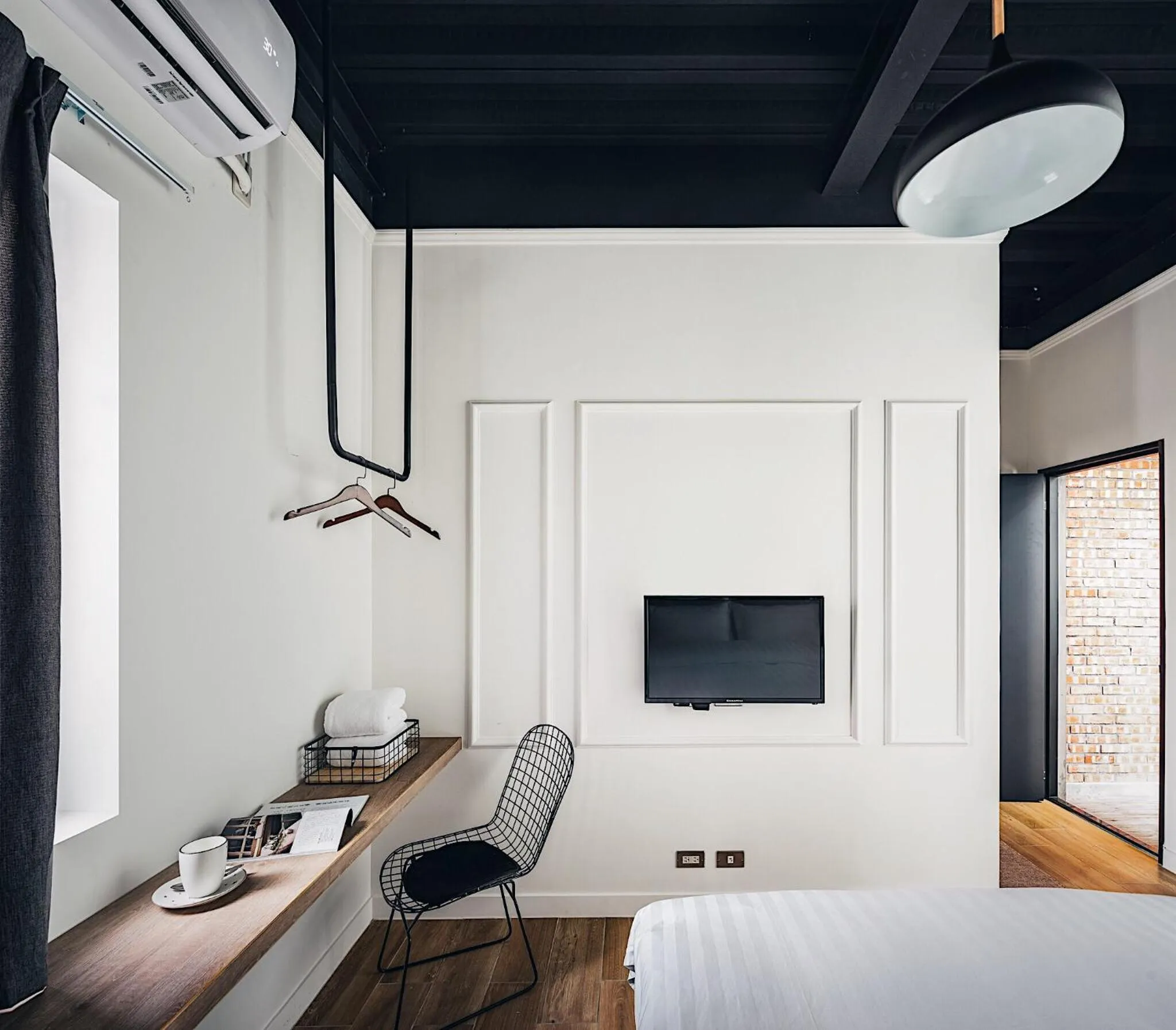 Bed in The Gatsby Apartment