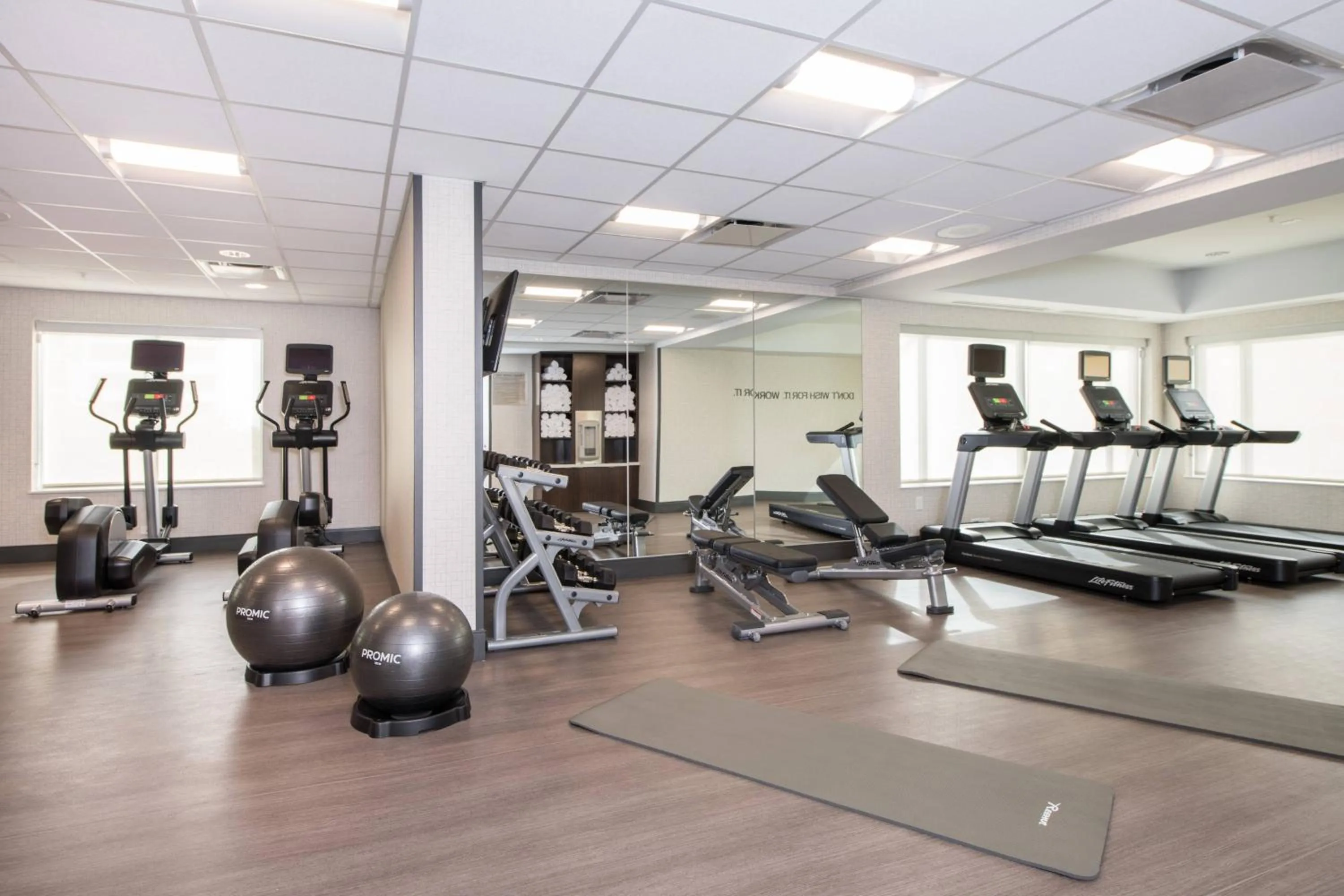 Fitness centre/facilities in Fairfield by Marriott Inn & Suites Dayton Downtown