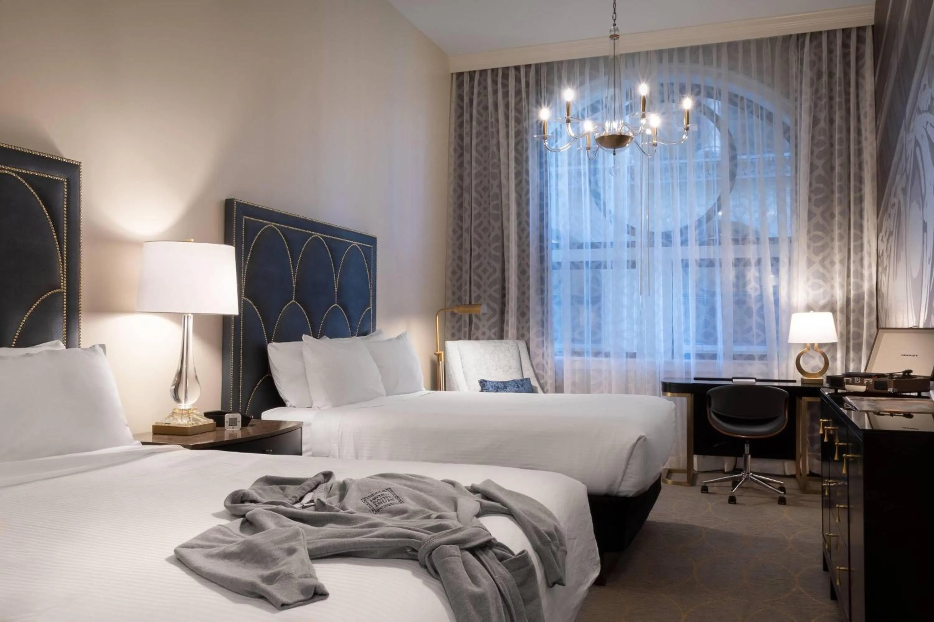 Photo of the whole room, Bed in Hotel Saint Louis, Autograph Collection