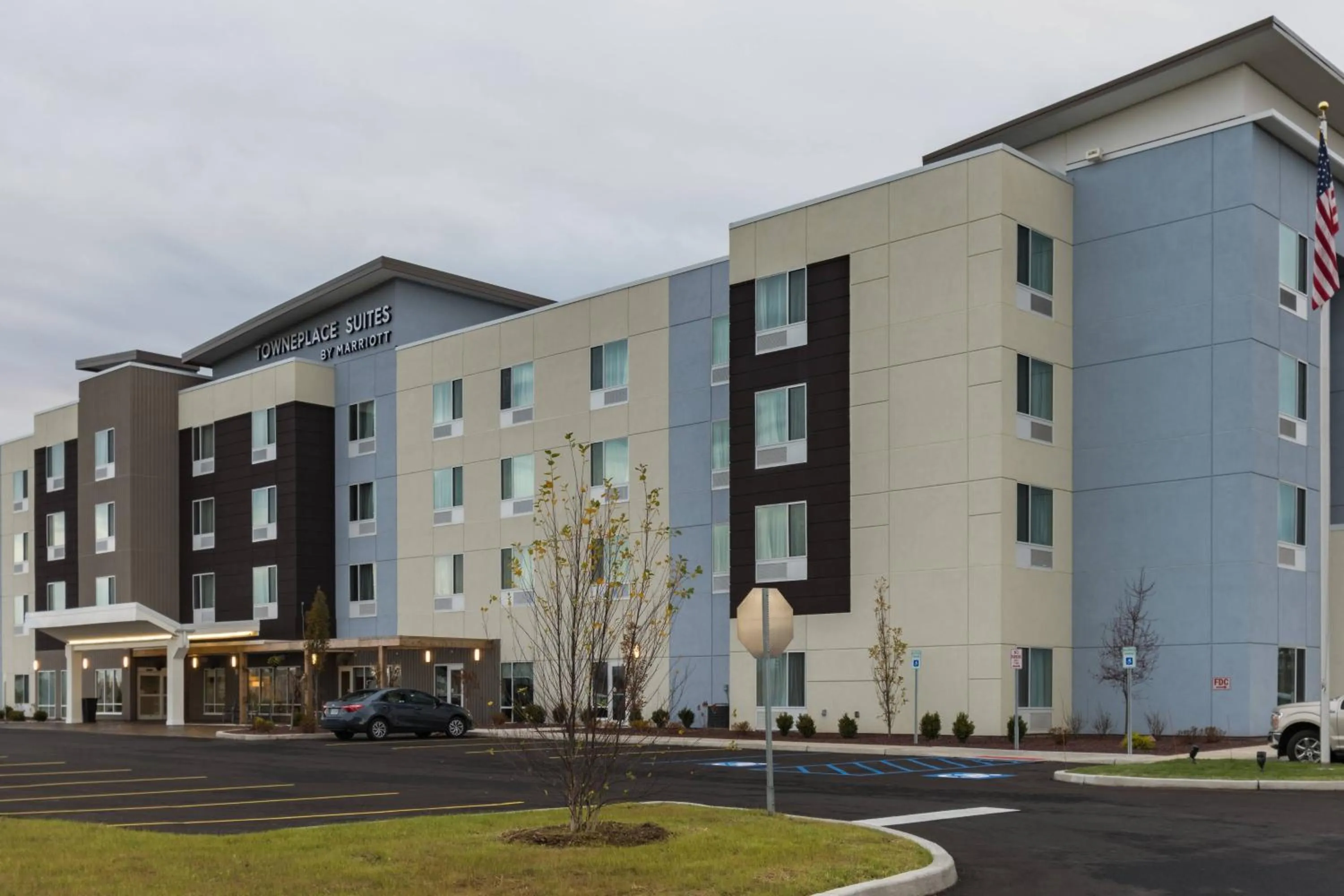 Property building in TownePlace Suites by Marriott Syracuse Clay