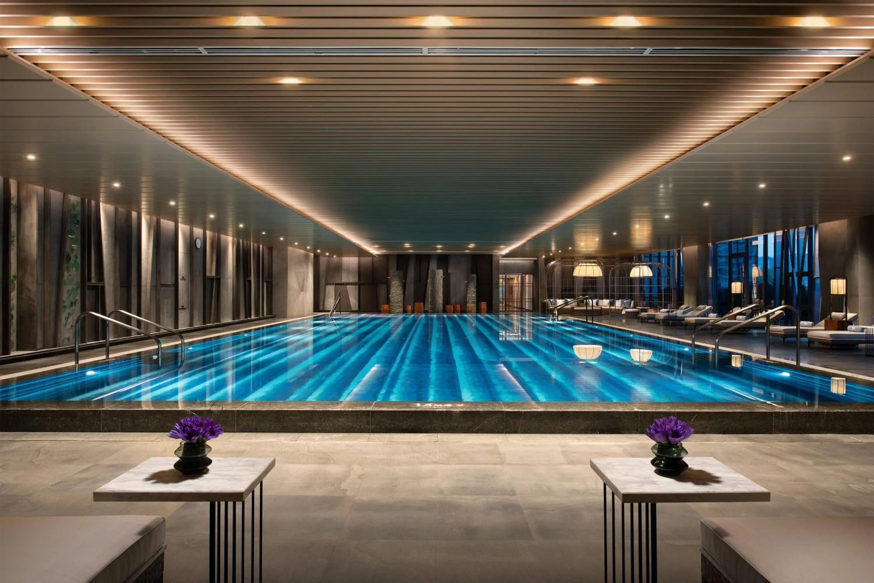 Swimming pool in Renaissance Xi'an Hotel