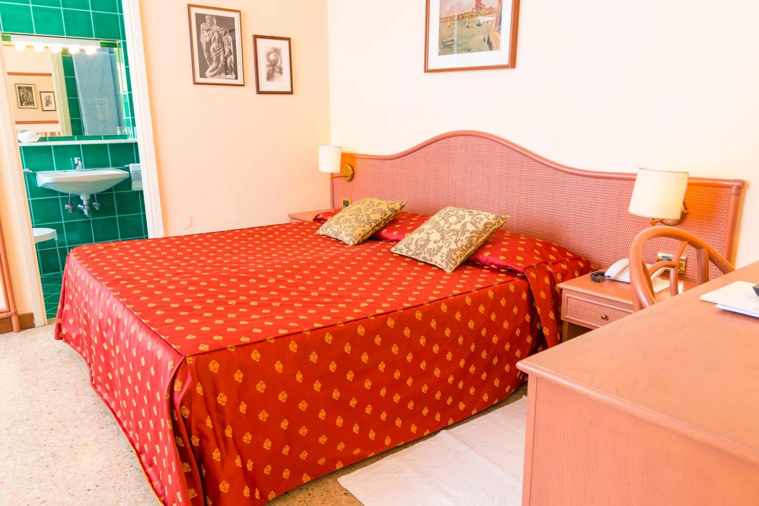 Bedroom, Bed in Hotel Principe