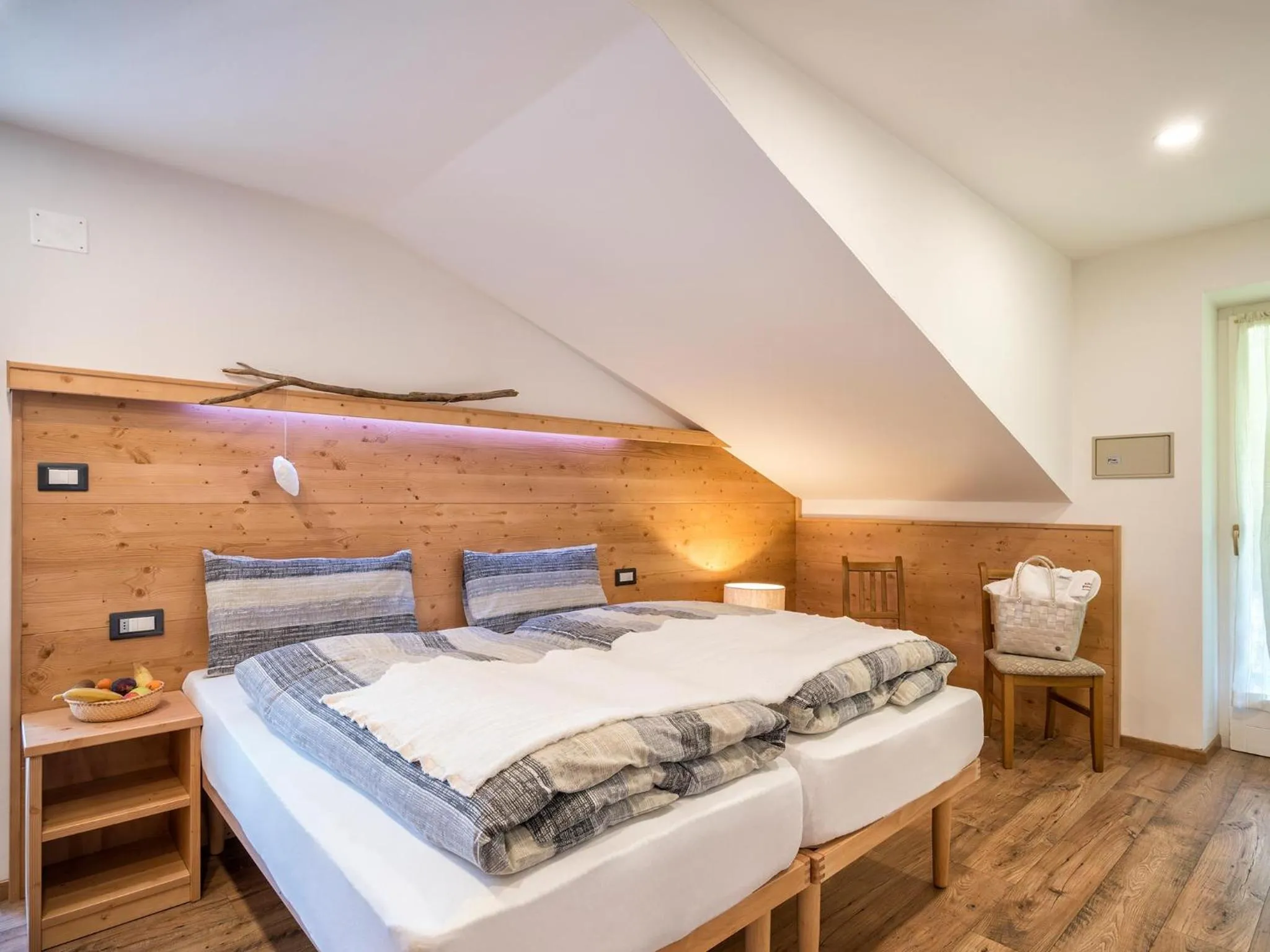 Photo of the whole room, Bed in Albergo Panorama