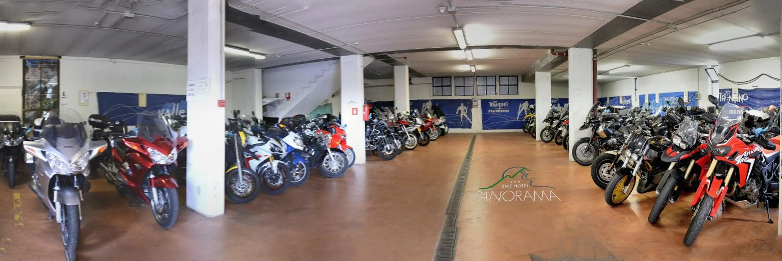 Property logo or sign in Albergo Panorama