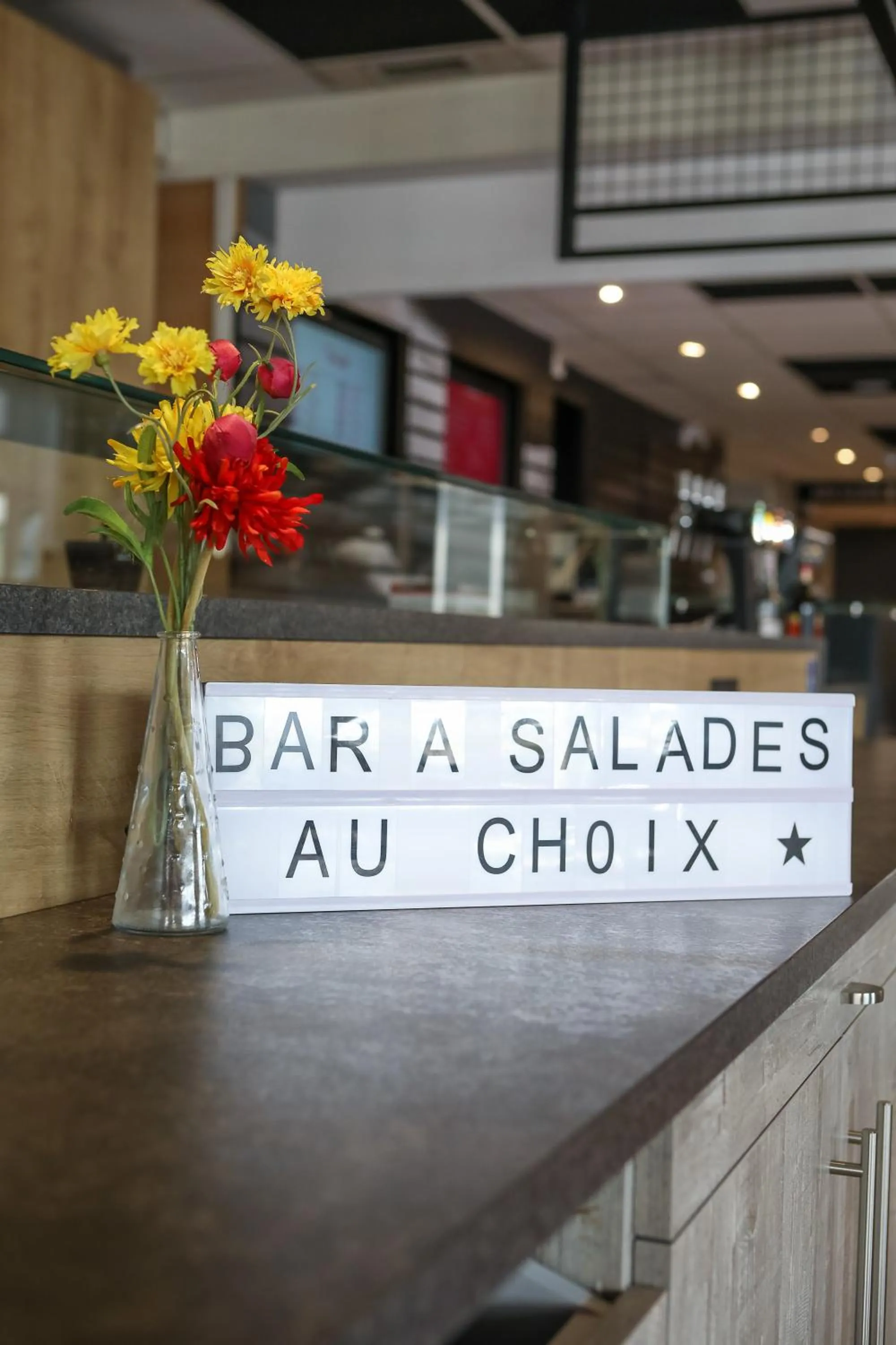 Restaurant/places to eat in ibis Dijon Sud