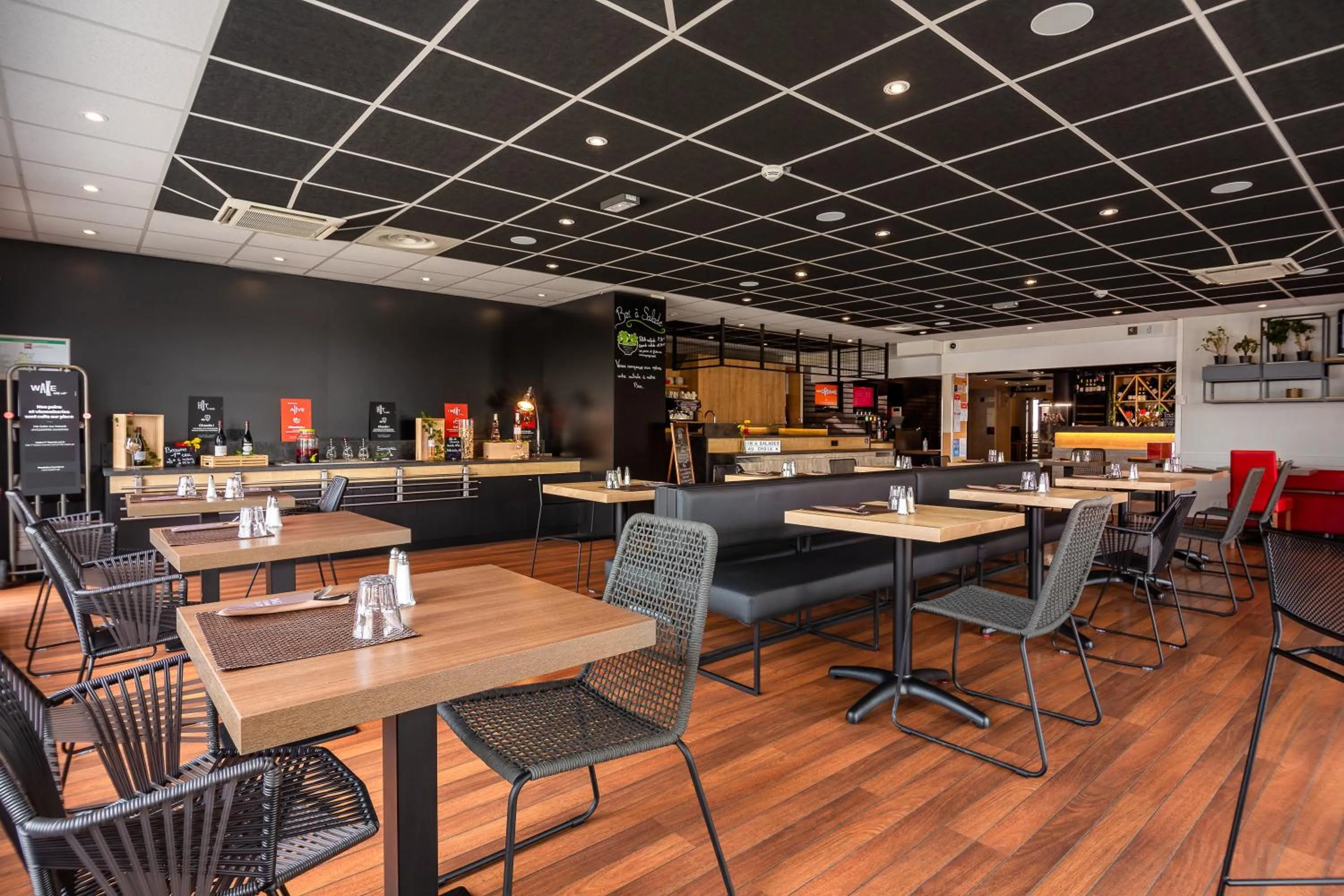 Restaurant/places to eat in ibis Dijon Sud