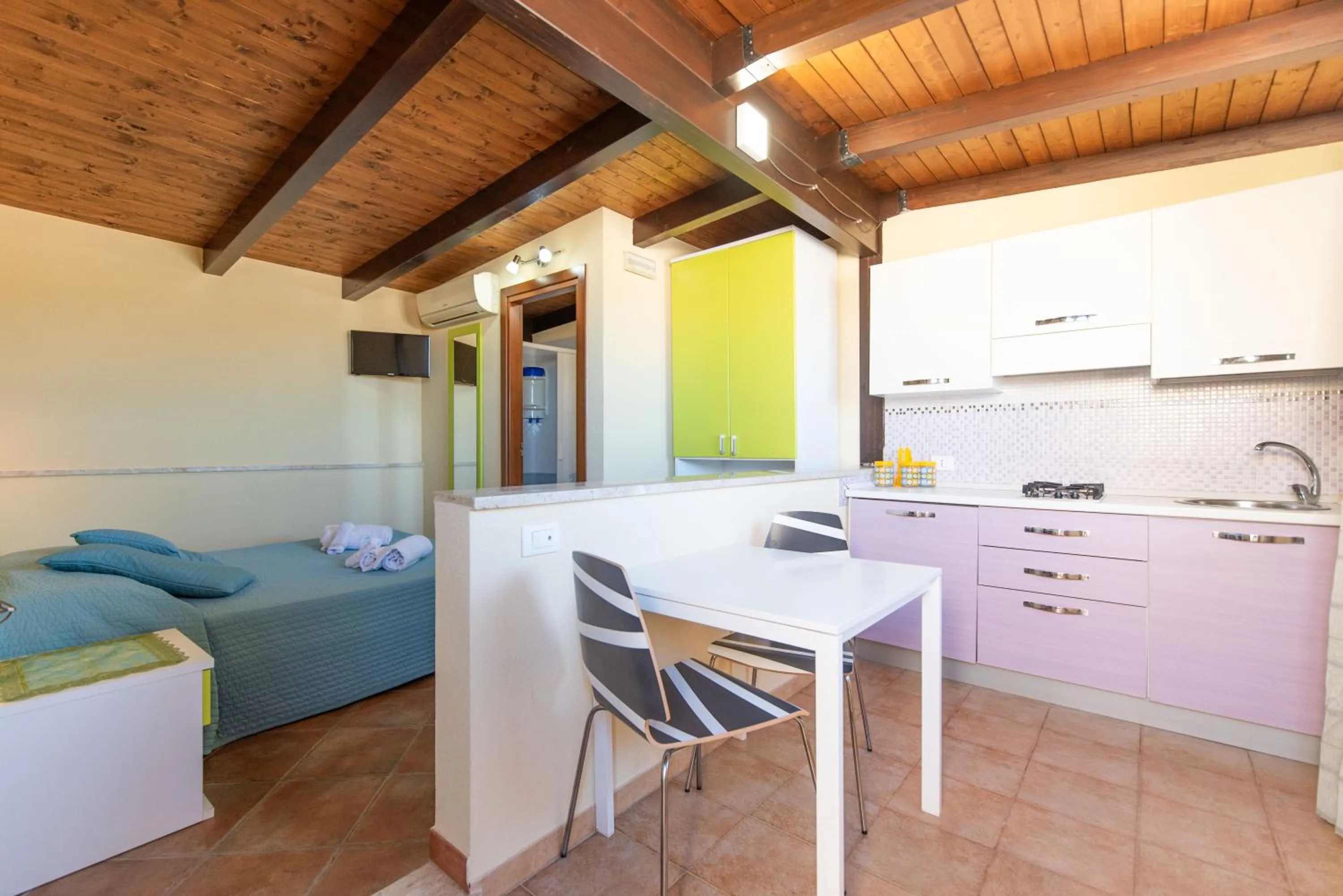 Kitchen or kitchenette in Affittacamere Aloe