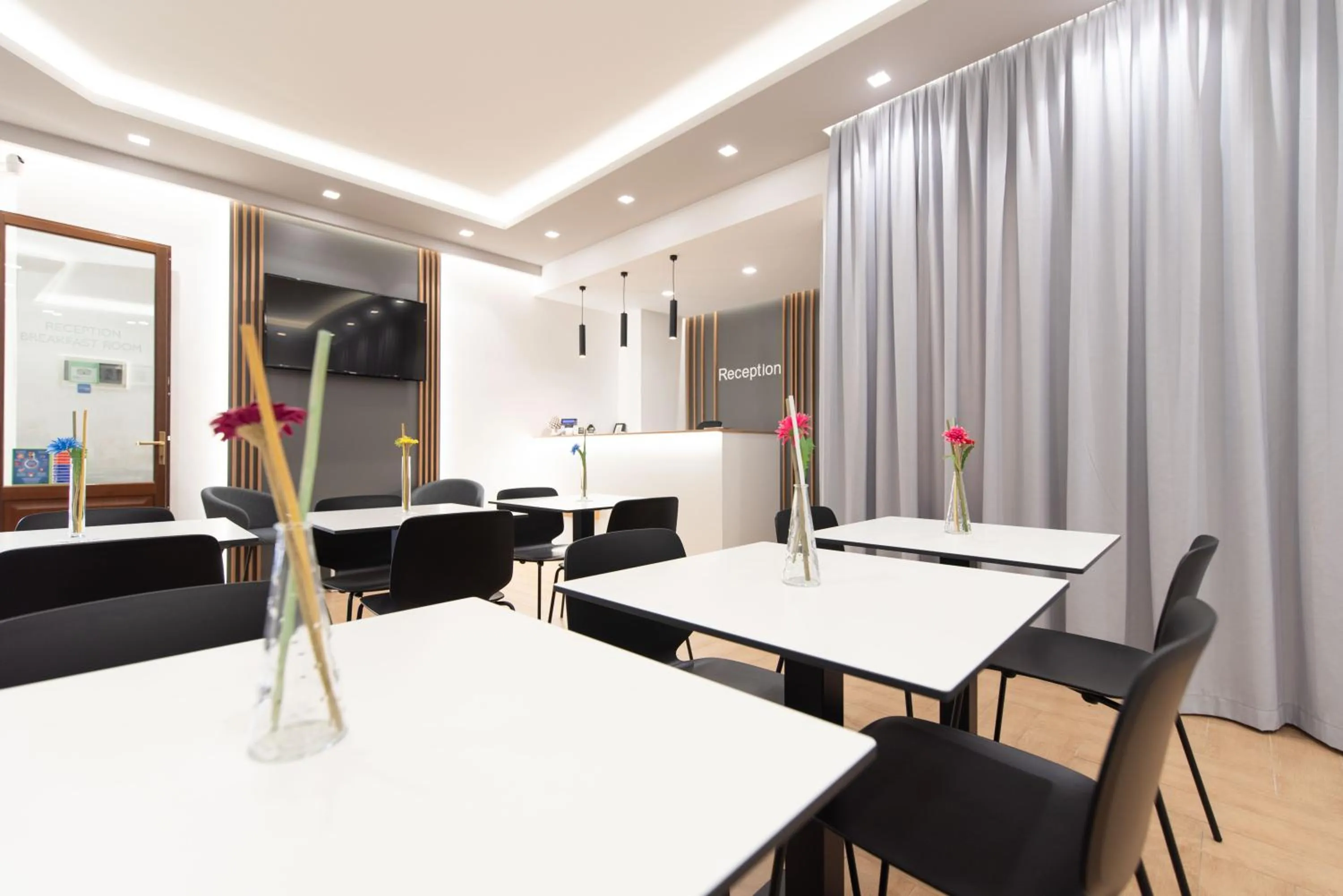 Restaurant/places to eat in Affittacamere Aloe