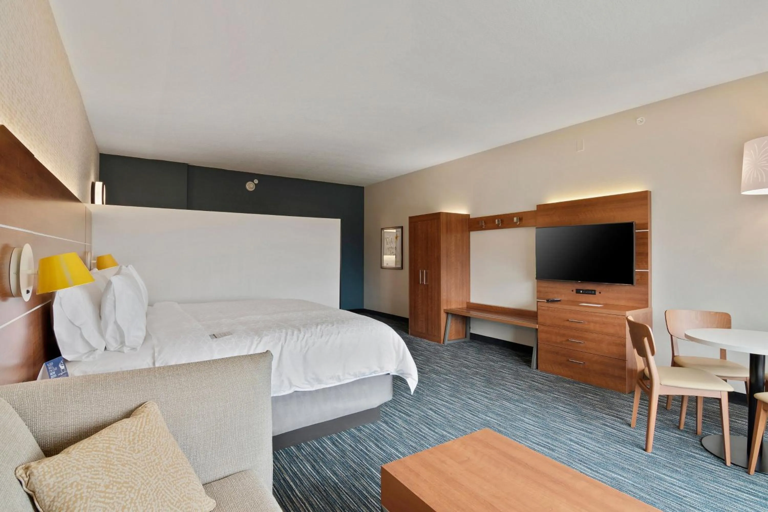 Photo of the whole room, Bed in Holiday Inn Express & Suites Orlando- Lake Buena Vista by IHG