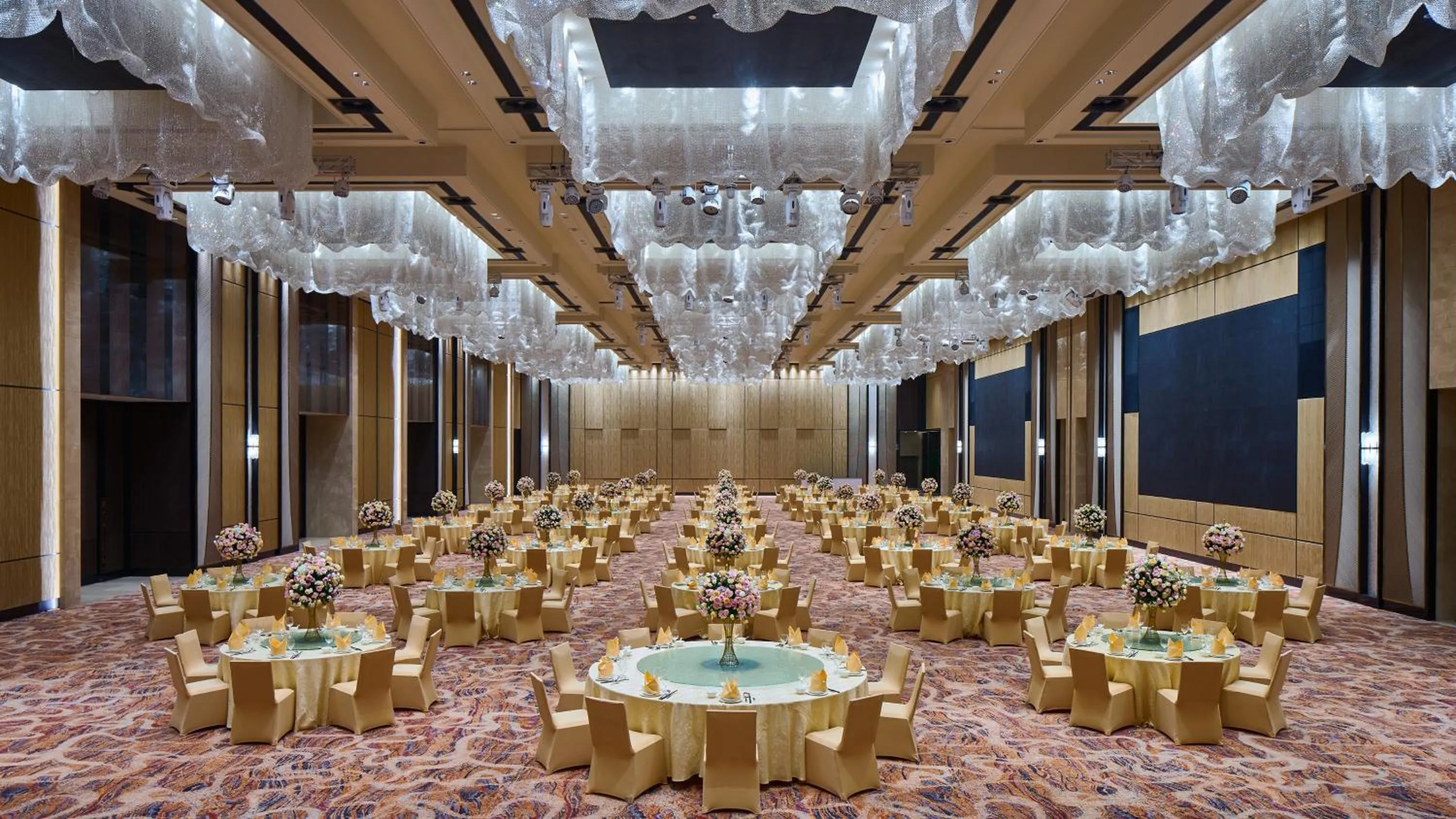Meeting/conference room in InterContinental Hefei by IHG
