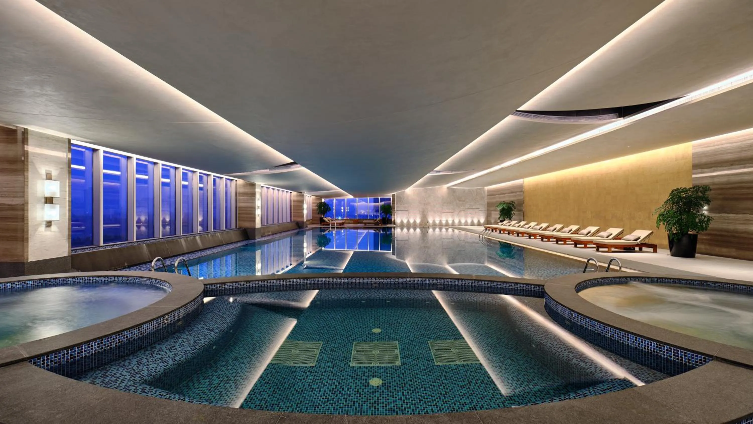Swimming pool in InterContinental Hefei by IHG