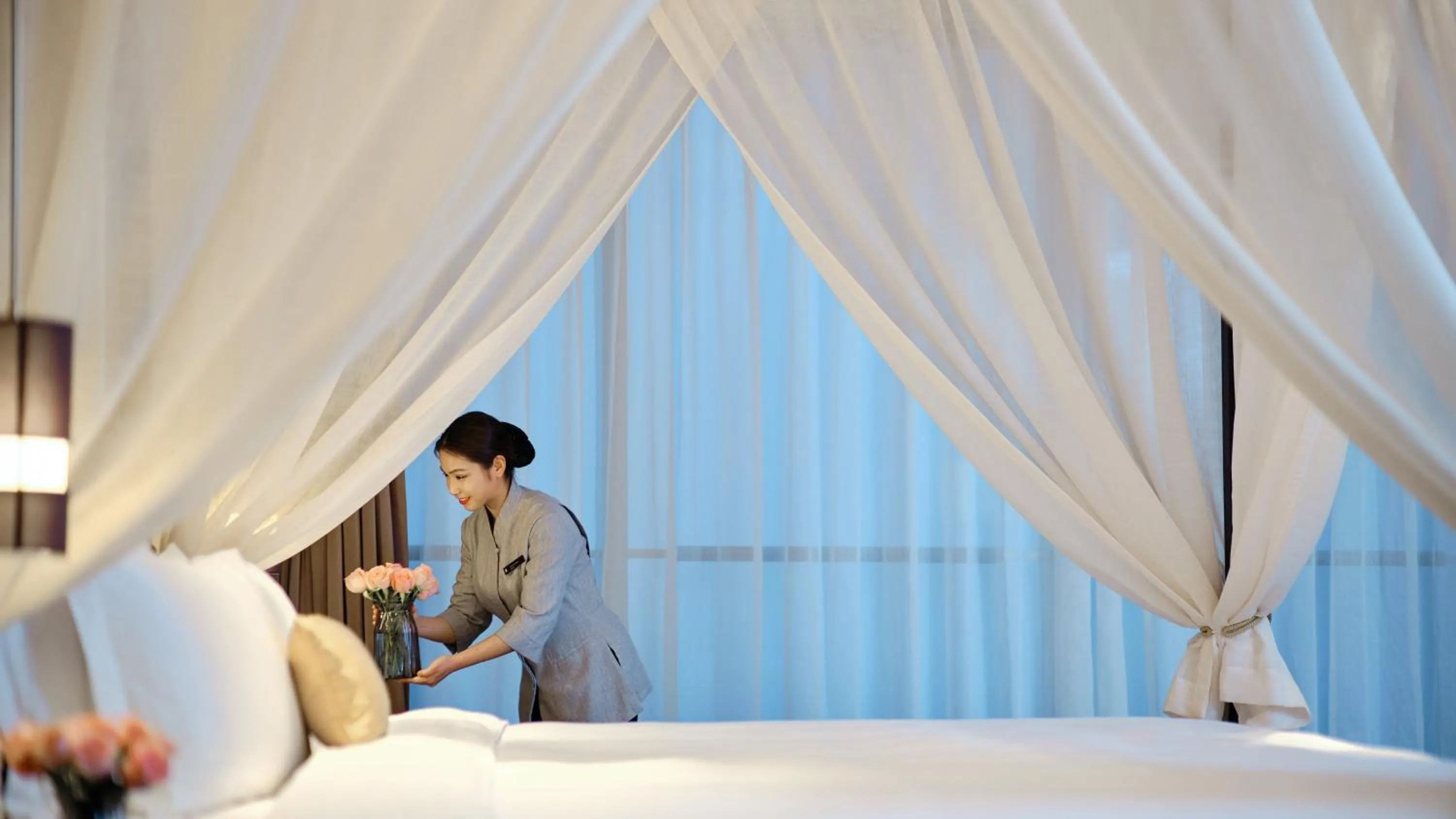 Photo of the whole room, Bed in InterContinental Hefei by IHG