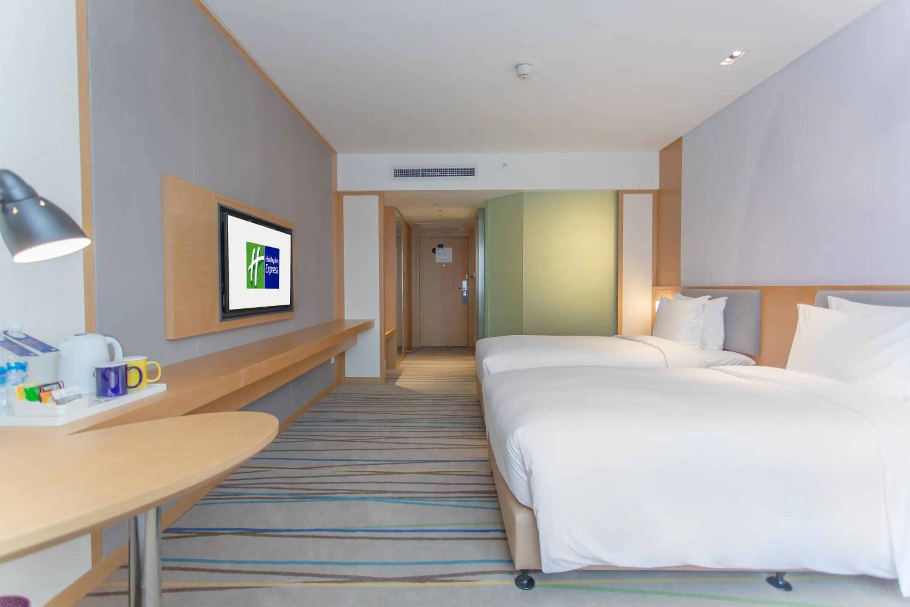 Bed in Holiday Inn Express - Ya'an City Center by IHG