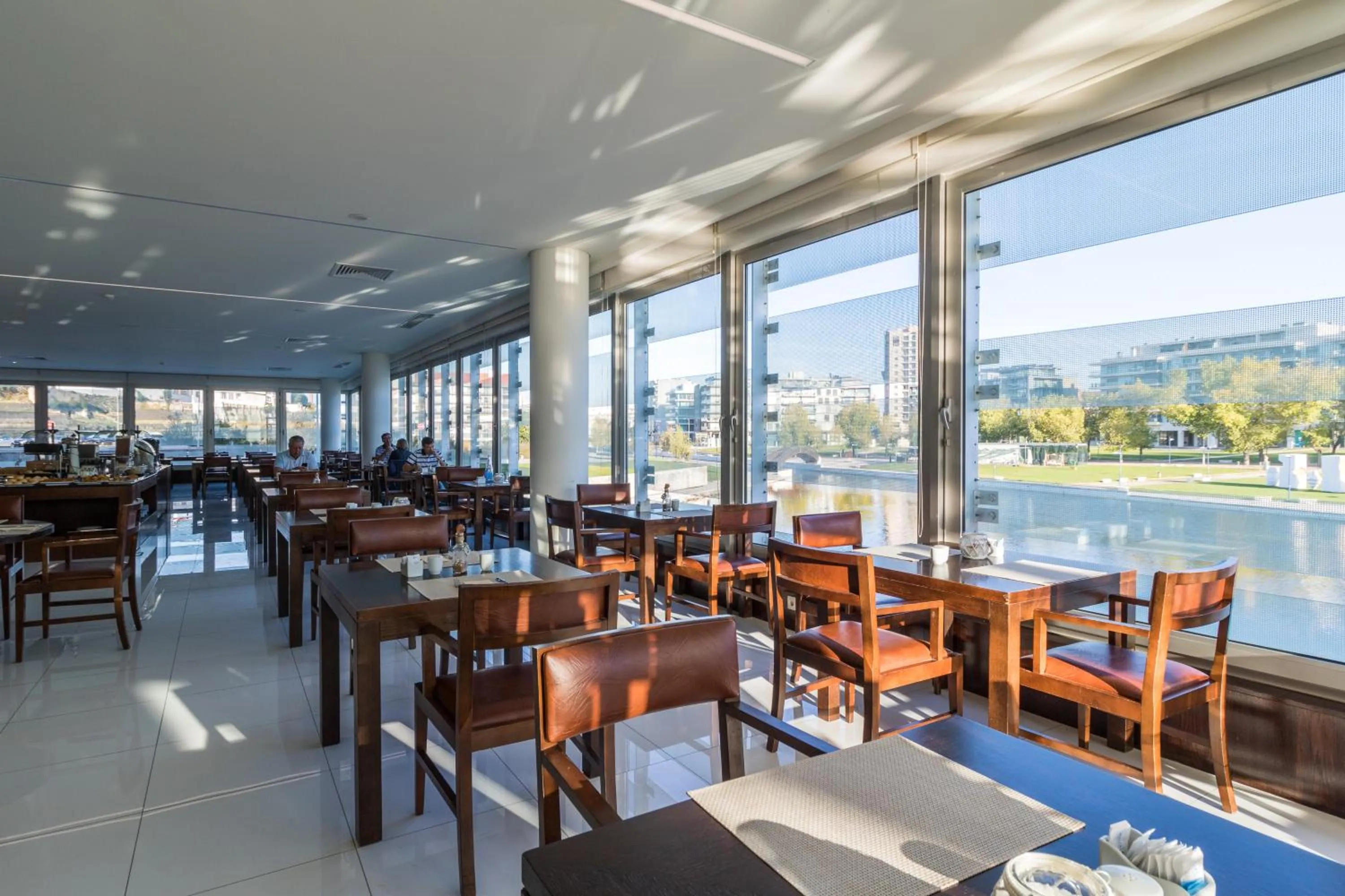 Restaurant/places to eat in Melia Ria Hotel & Spa