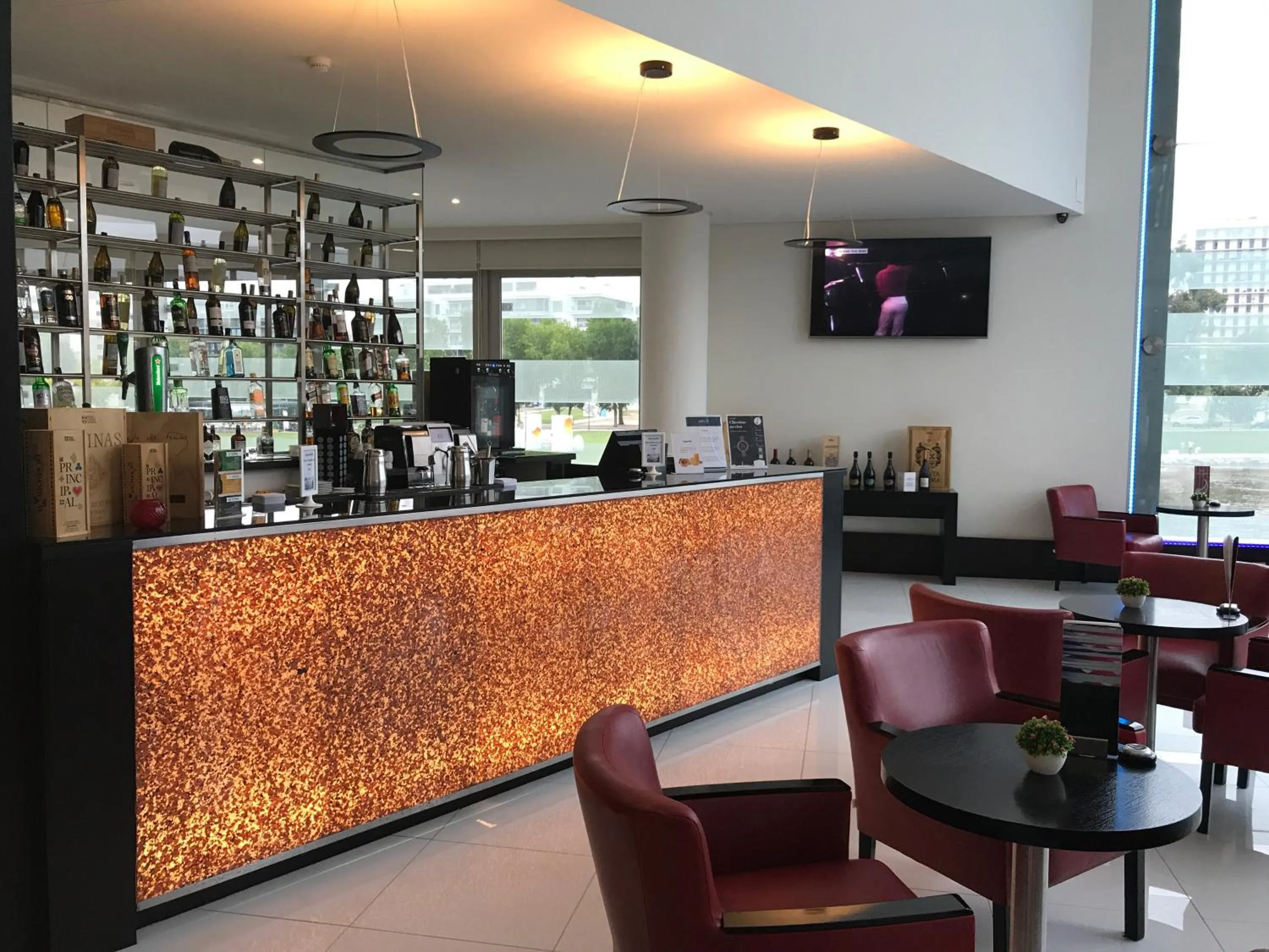 Lounge or bar in Melia Ria Hotel & Spa