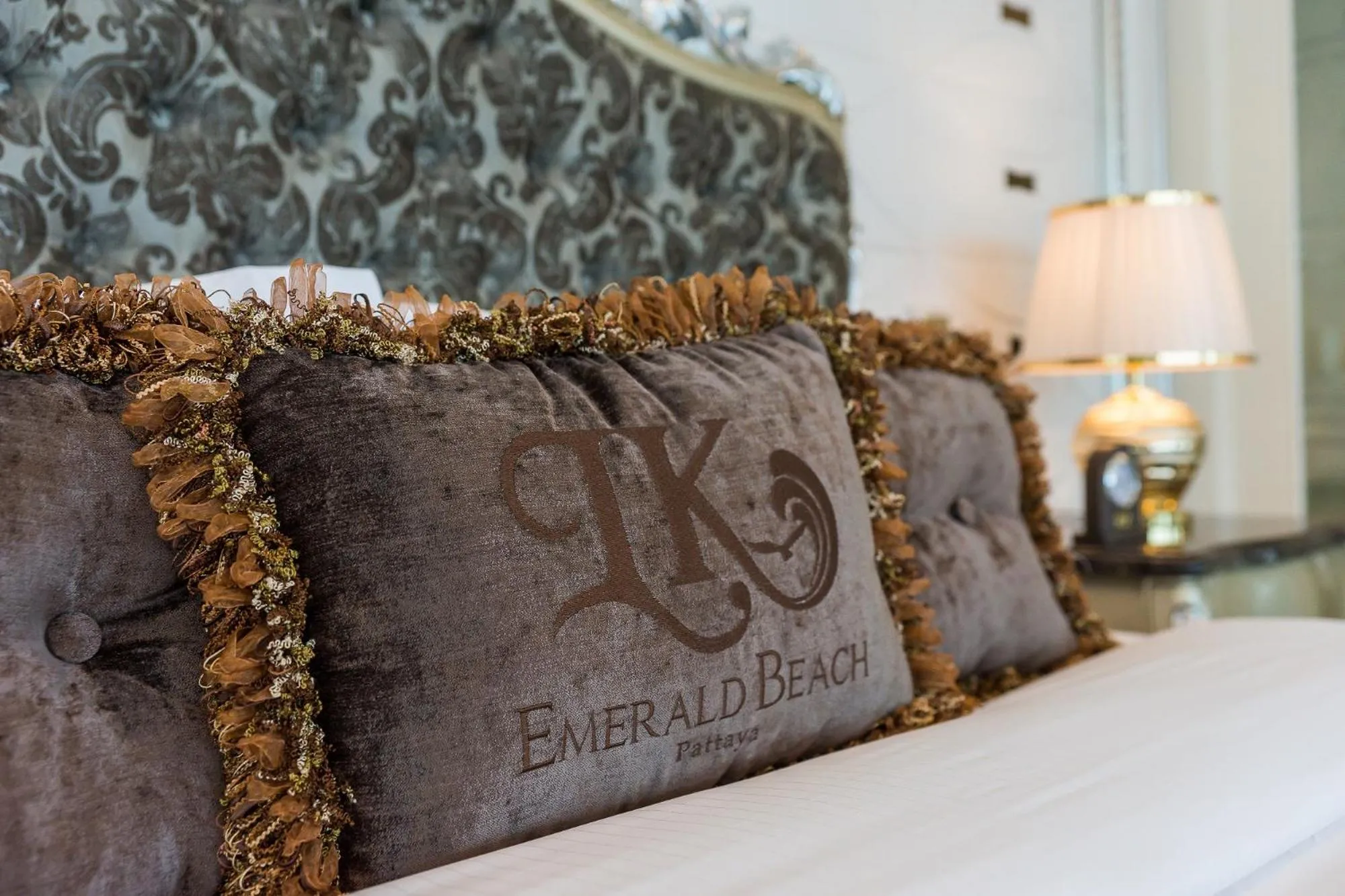 Bed in LK Emerald Beach - SHA Extra Plus