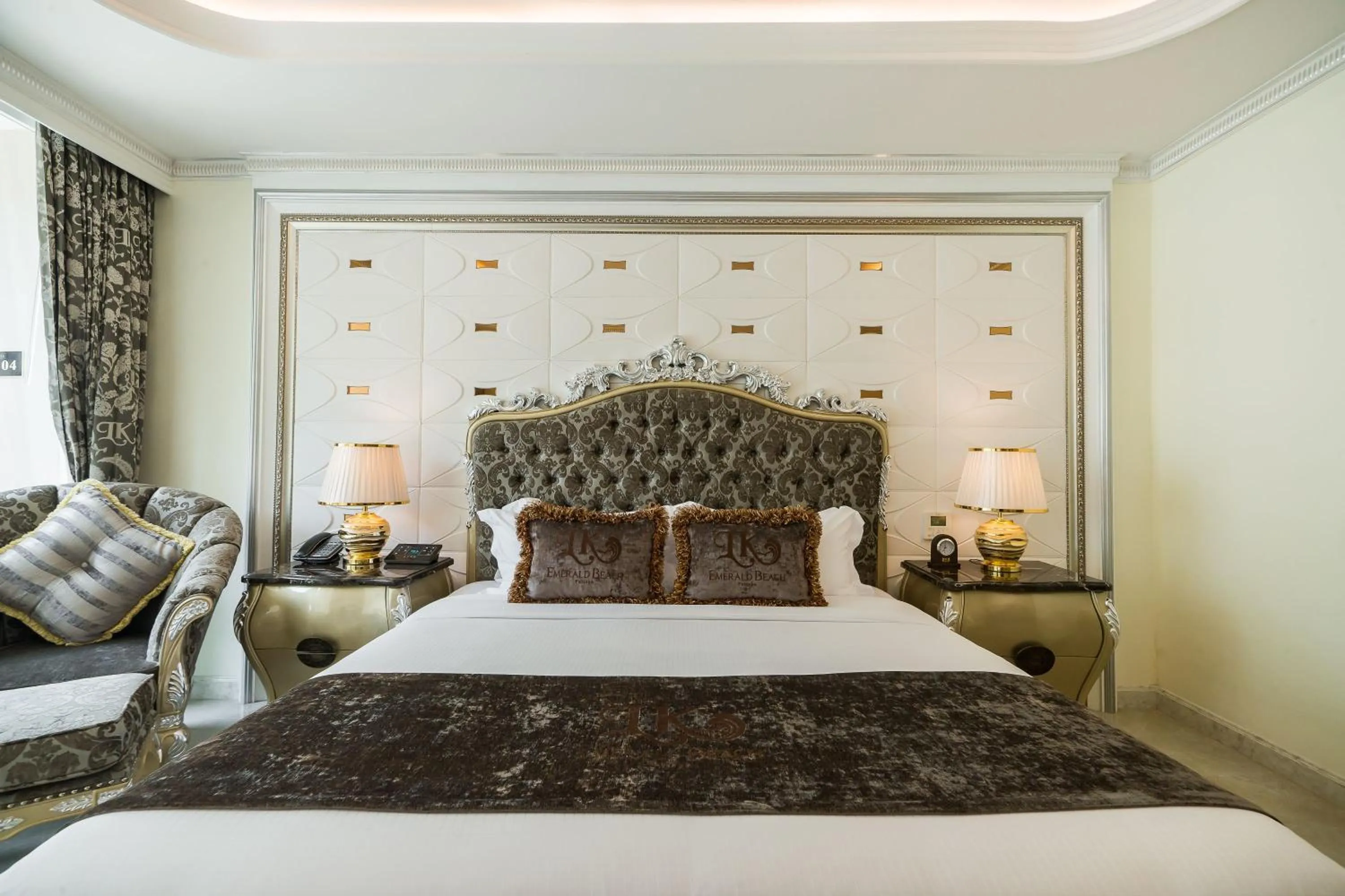 Bed in LK Emerald Beach - SHA Extra Plus