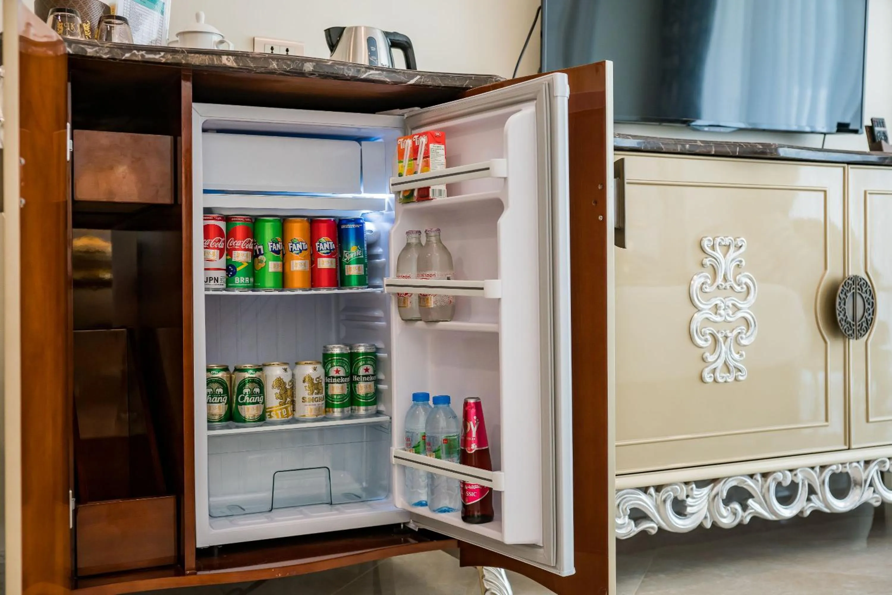 oven in LK Emerald Beach - SHA Extra Plus