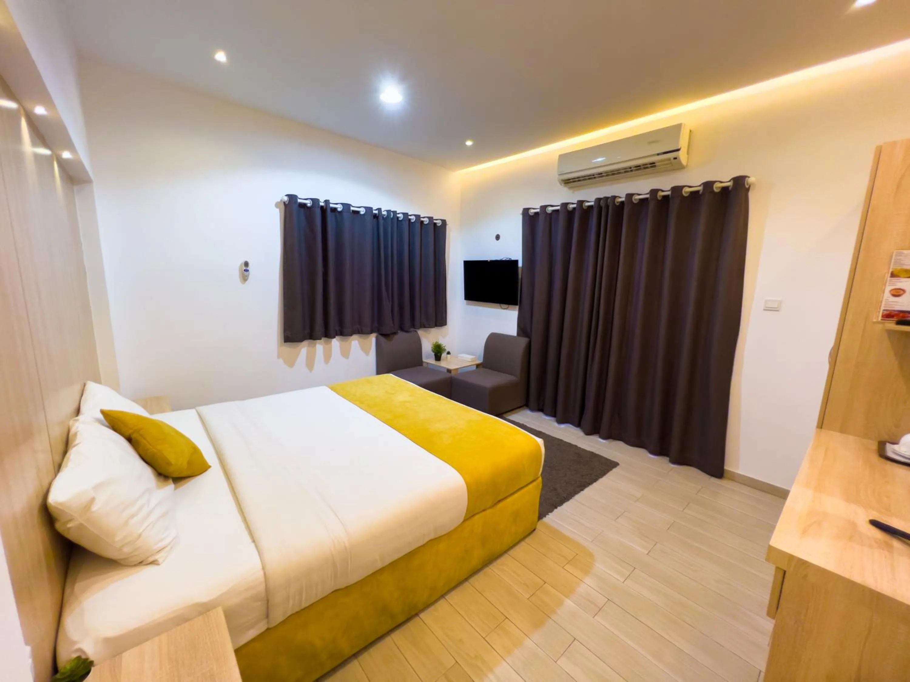 Bed in 24 Gold Hotel