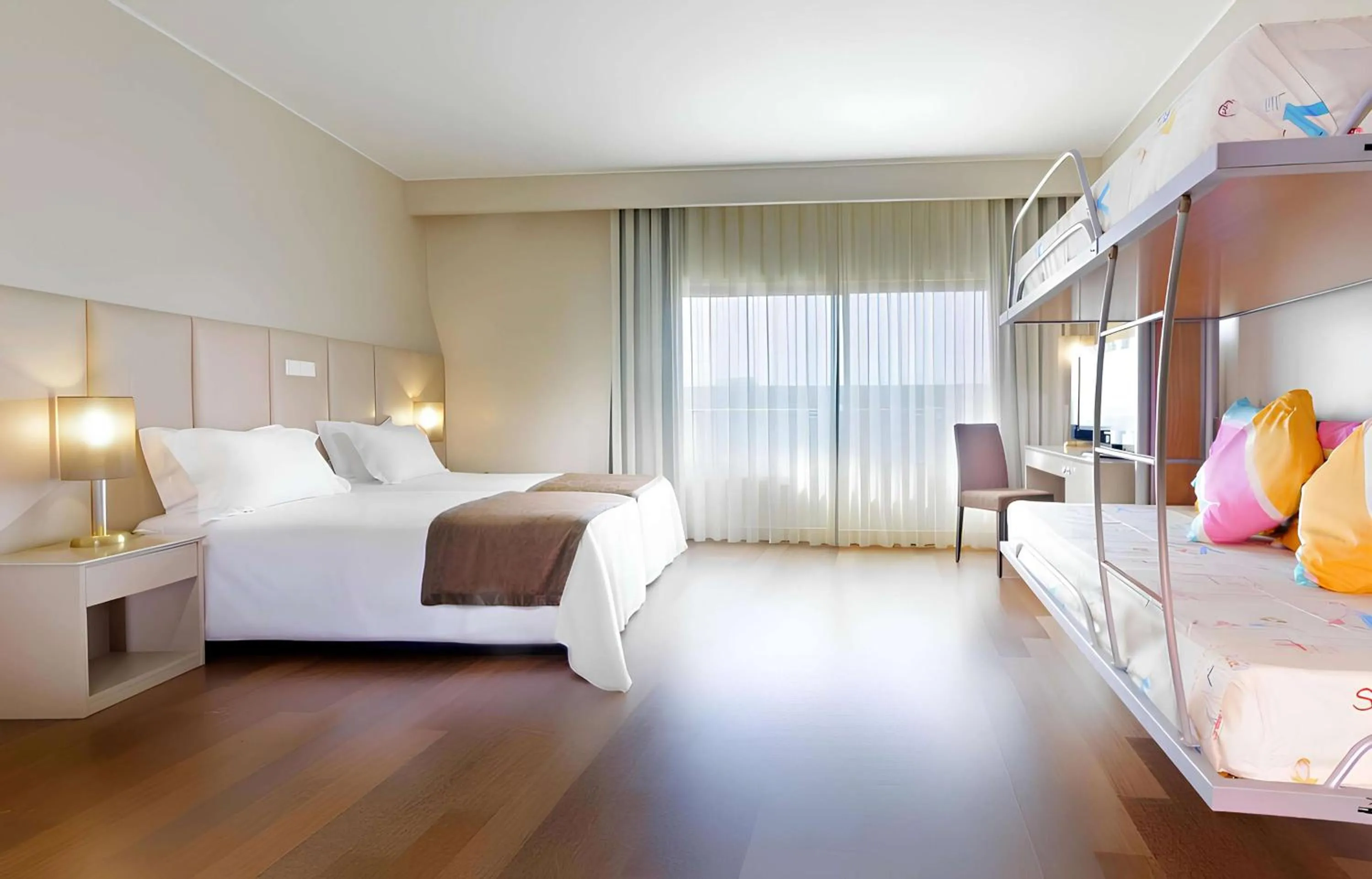 Photo of the whole room, Bed in TRYP by Wyndham Porto Expo Hotel