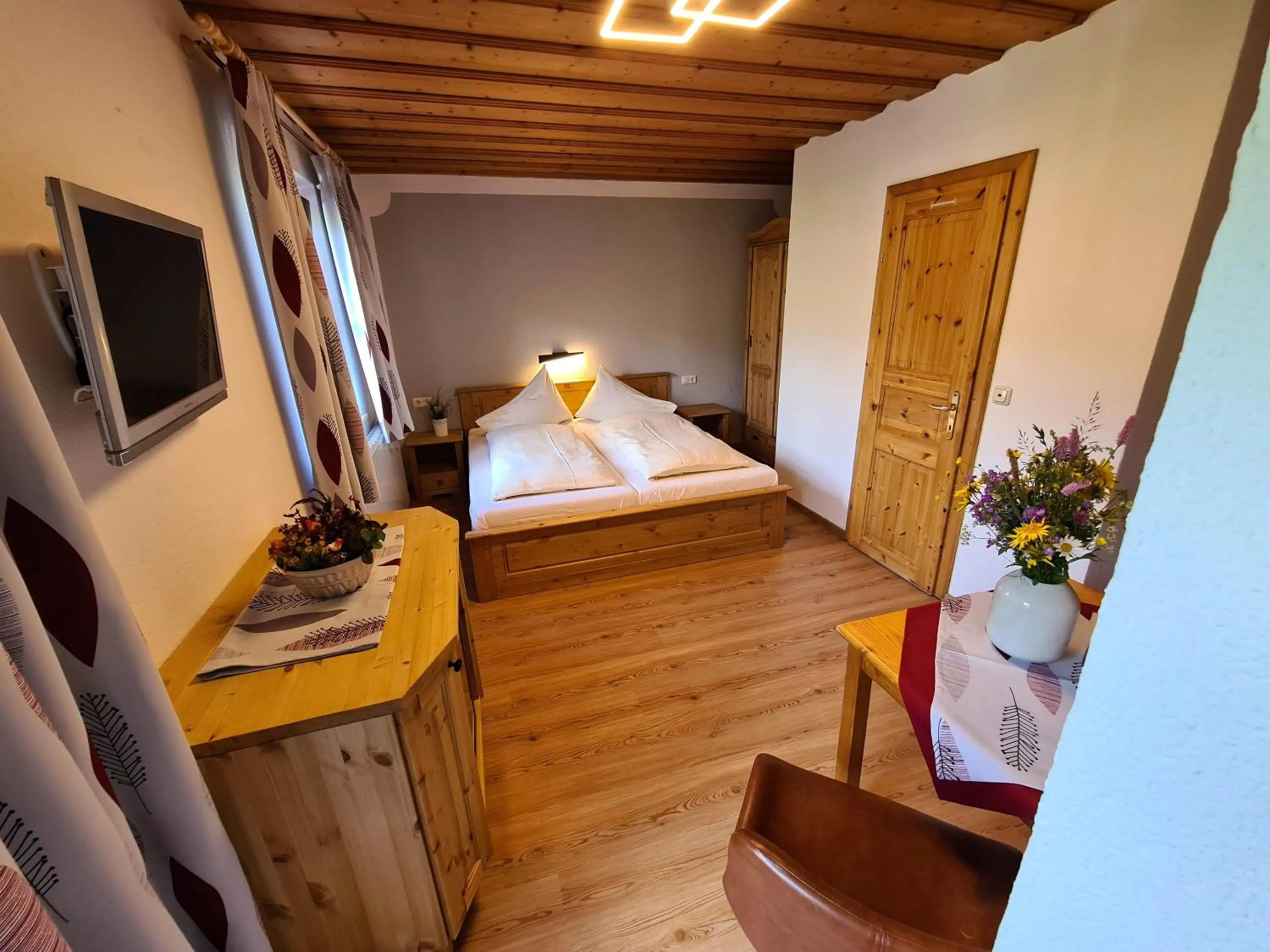 Photo of the whole room, Bed in Pension Sydler