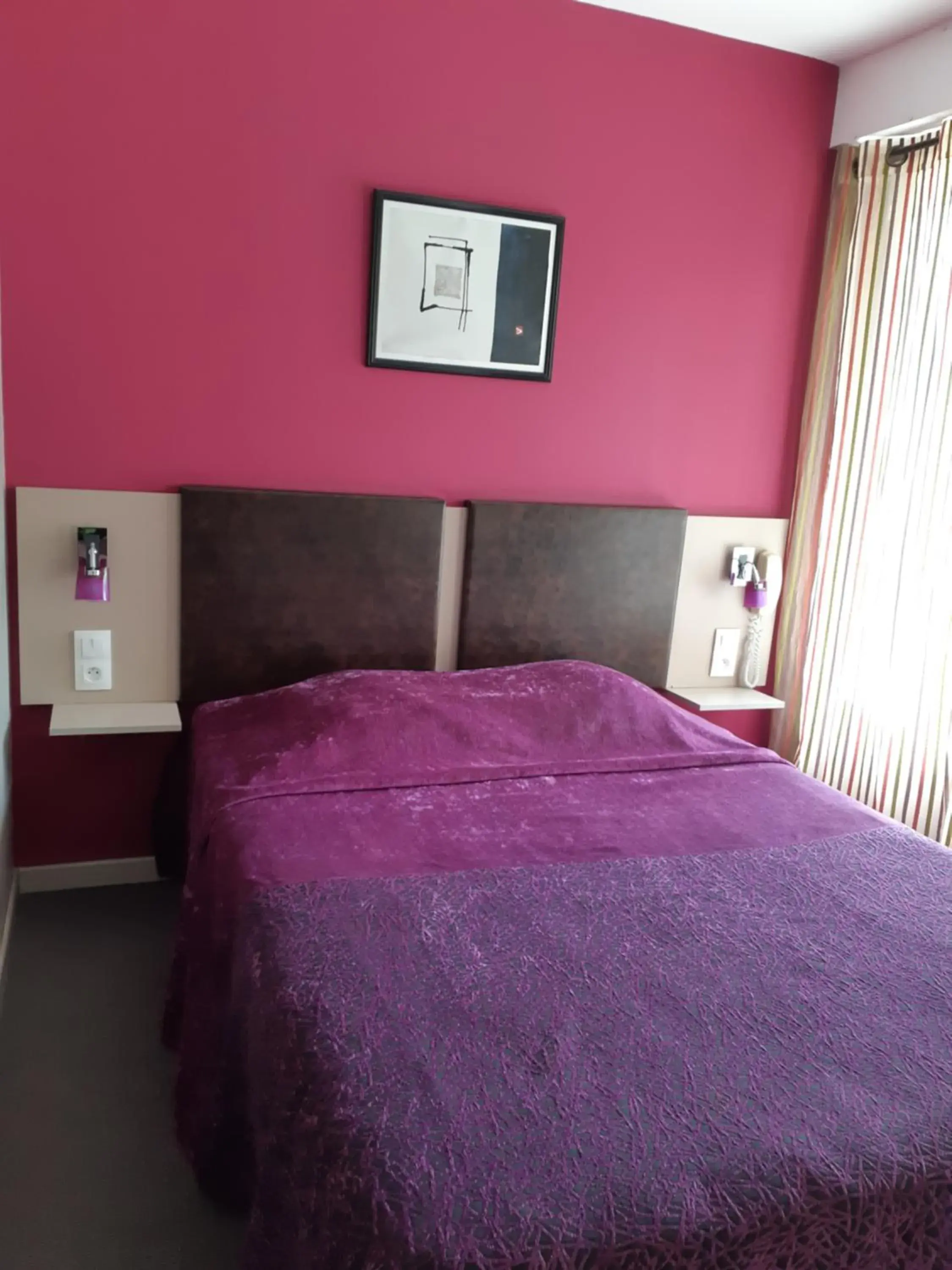 Double Room with Balcony - single occupancy in Hôtel Savary Double Room with Balcony - single occupancy in Hôtel Savary