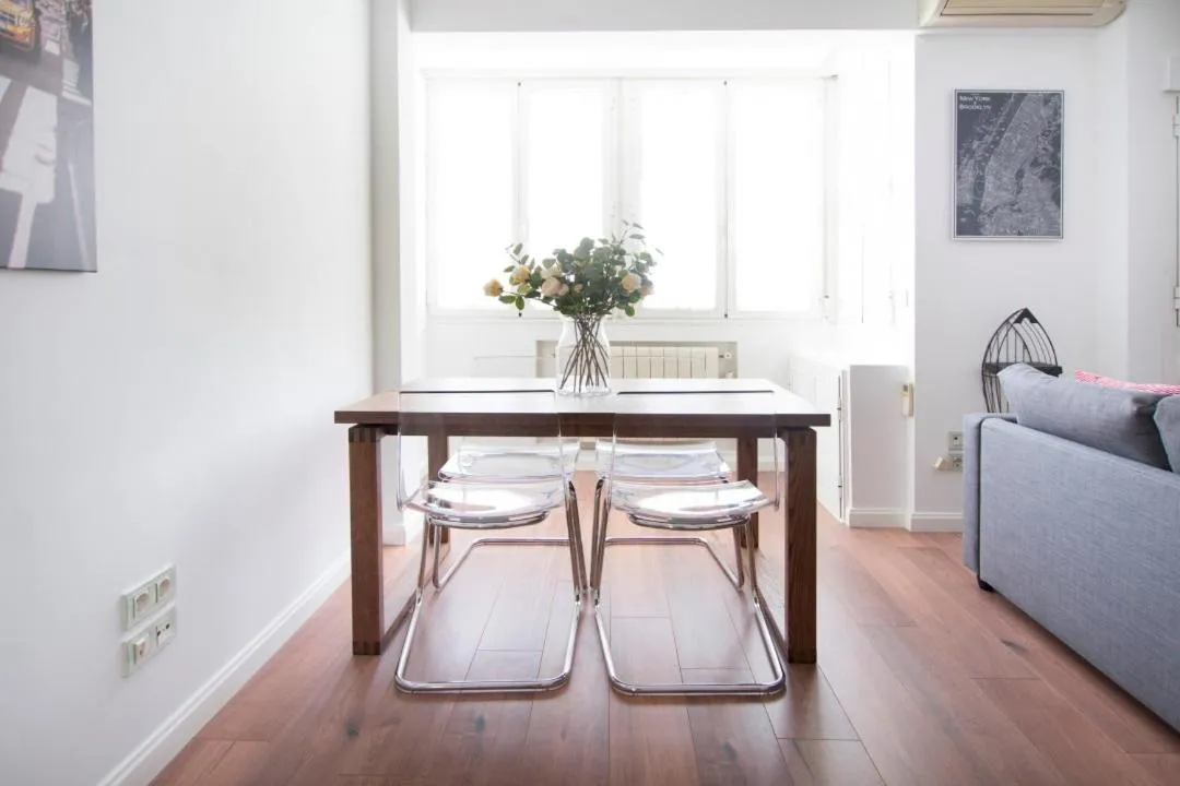 Bright and Wide apartment - Avenida de America