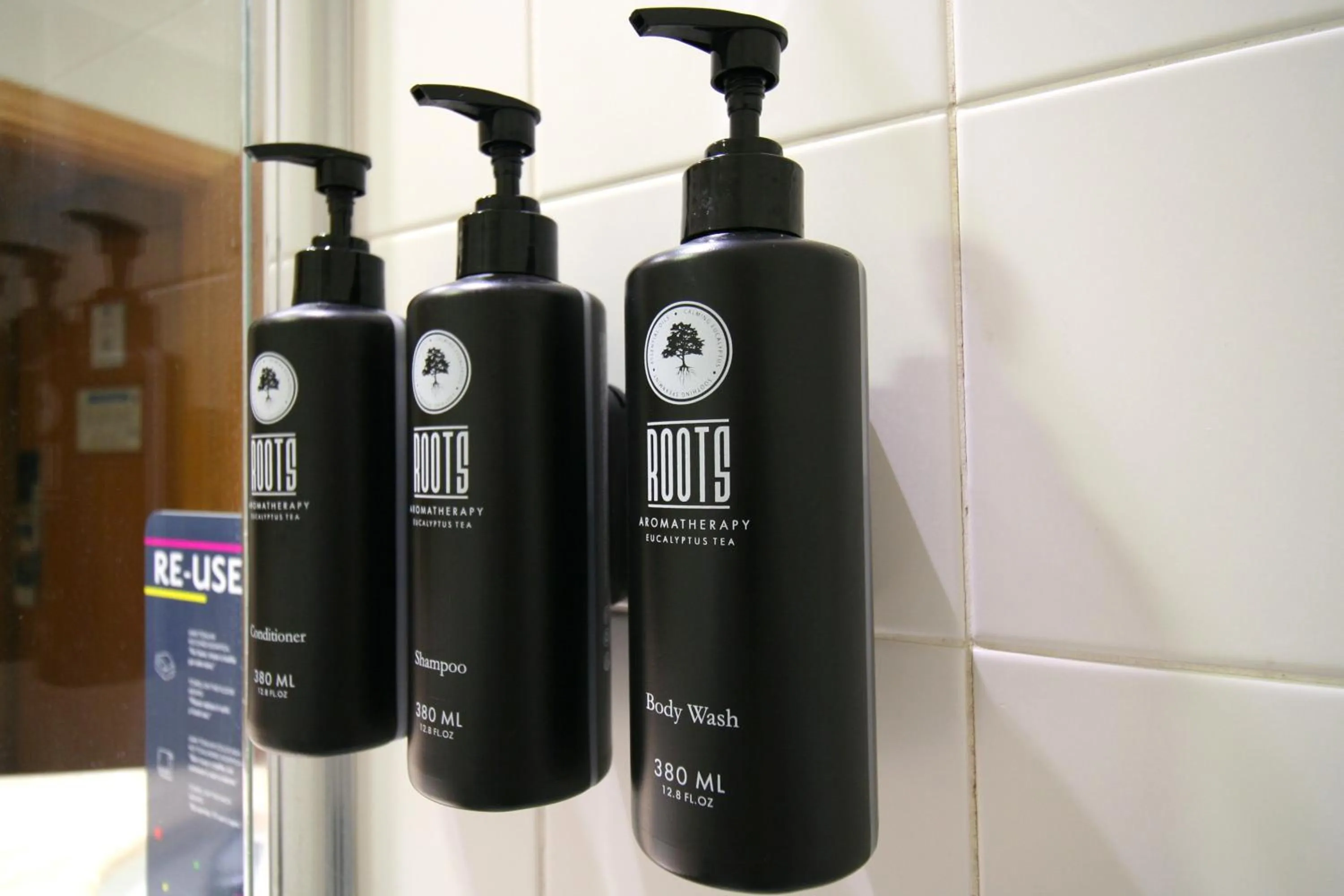 Bathroom in TRYP by Wyndham Porto Centro Hotel