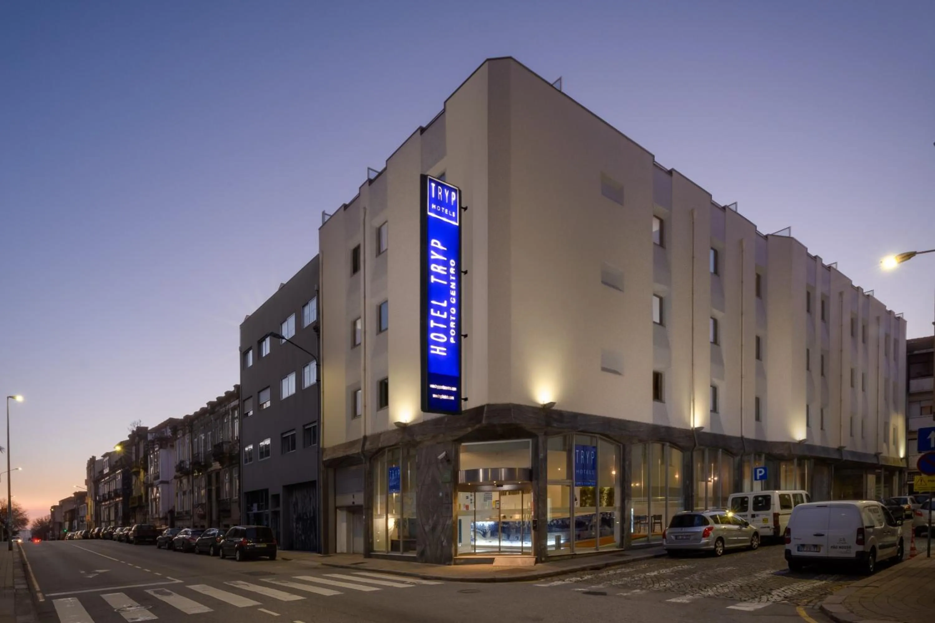 Property building in TRYP by Wyndham Porto Centro Hotel