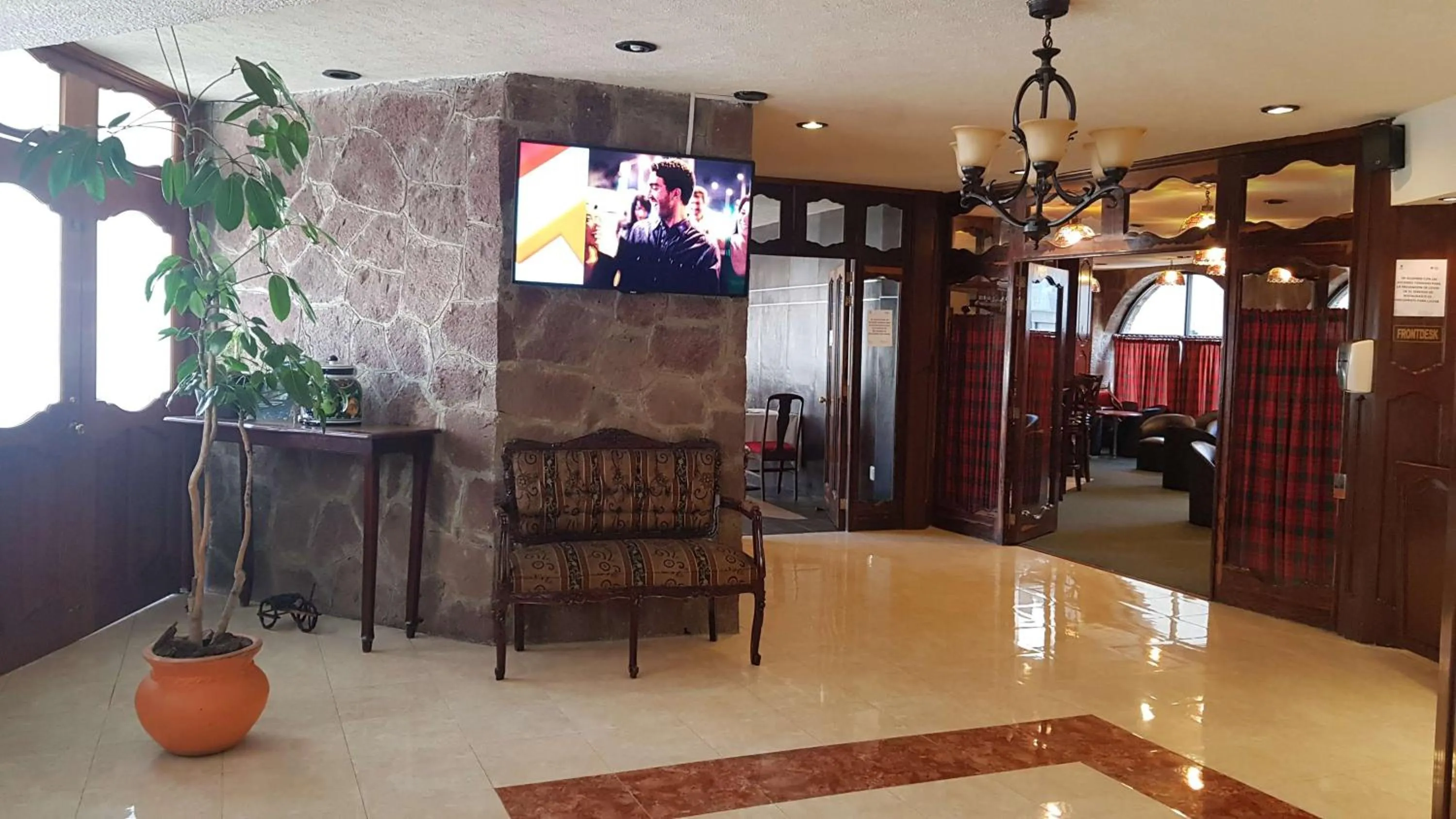 Lobby or reception in Best Western Toluca