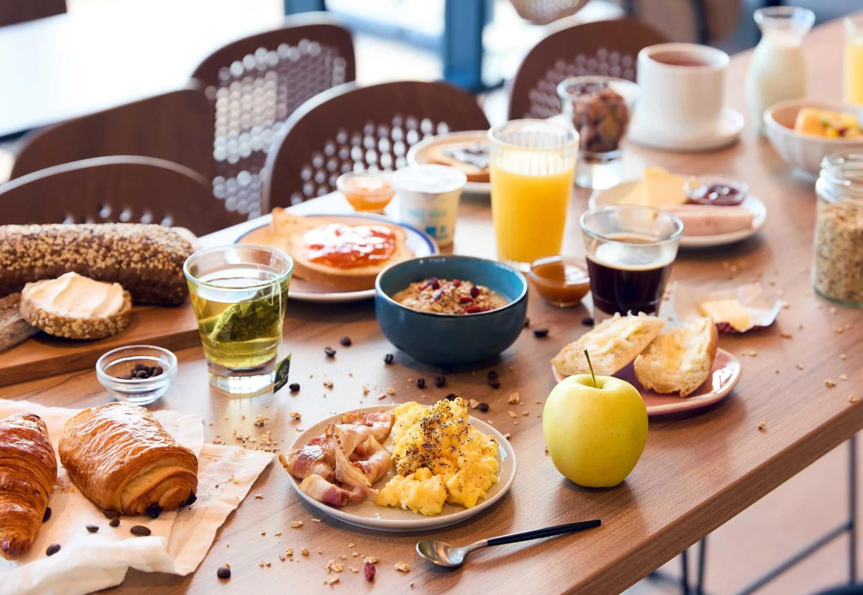 Breakfast in B&B HOTEL Meaux