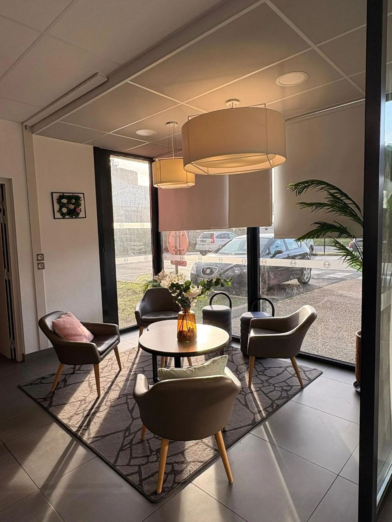 Seating area in B&B HOTEL Meaux