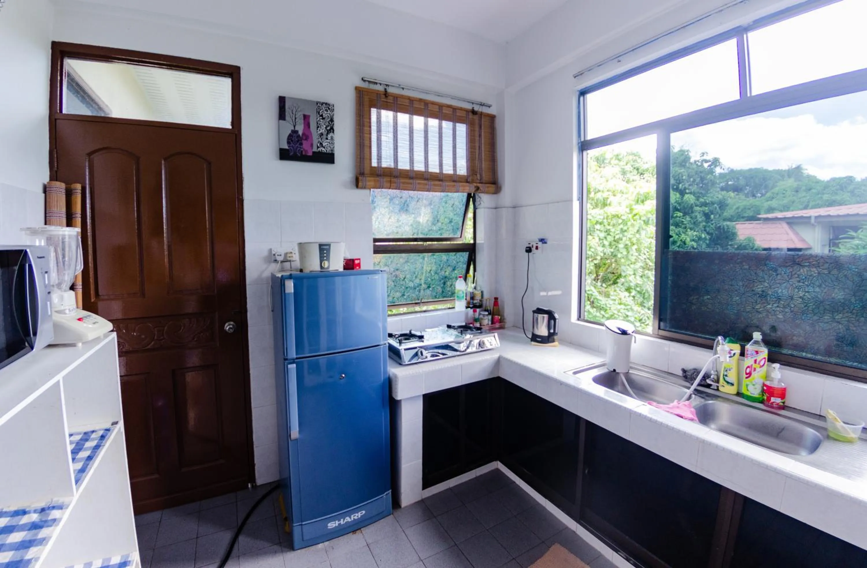 Kitchen or kitchenette in Poni Homestay