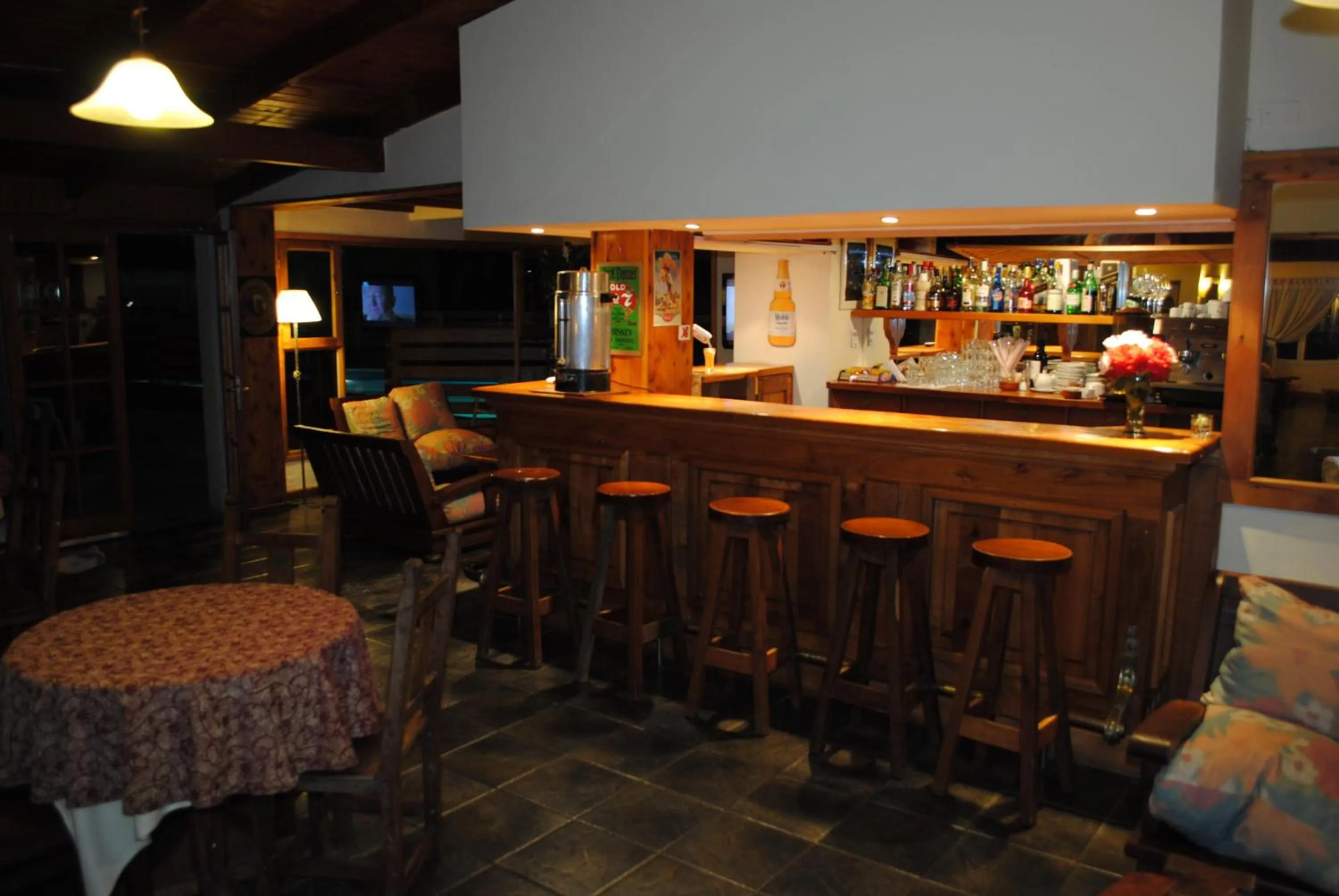 Communal lounge/ TV room in Complejo Aspen