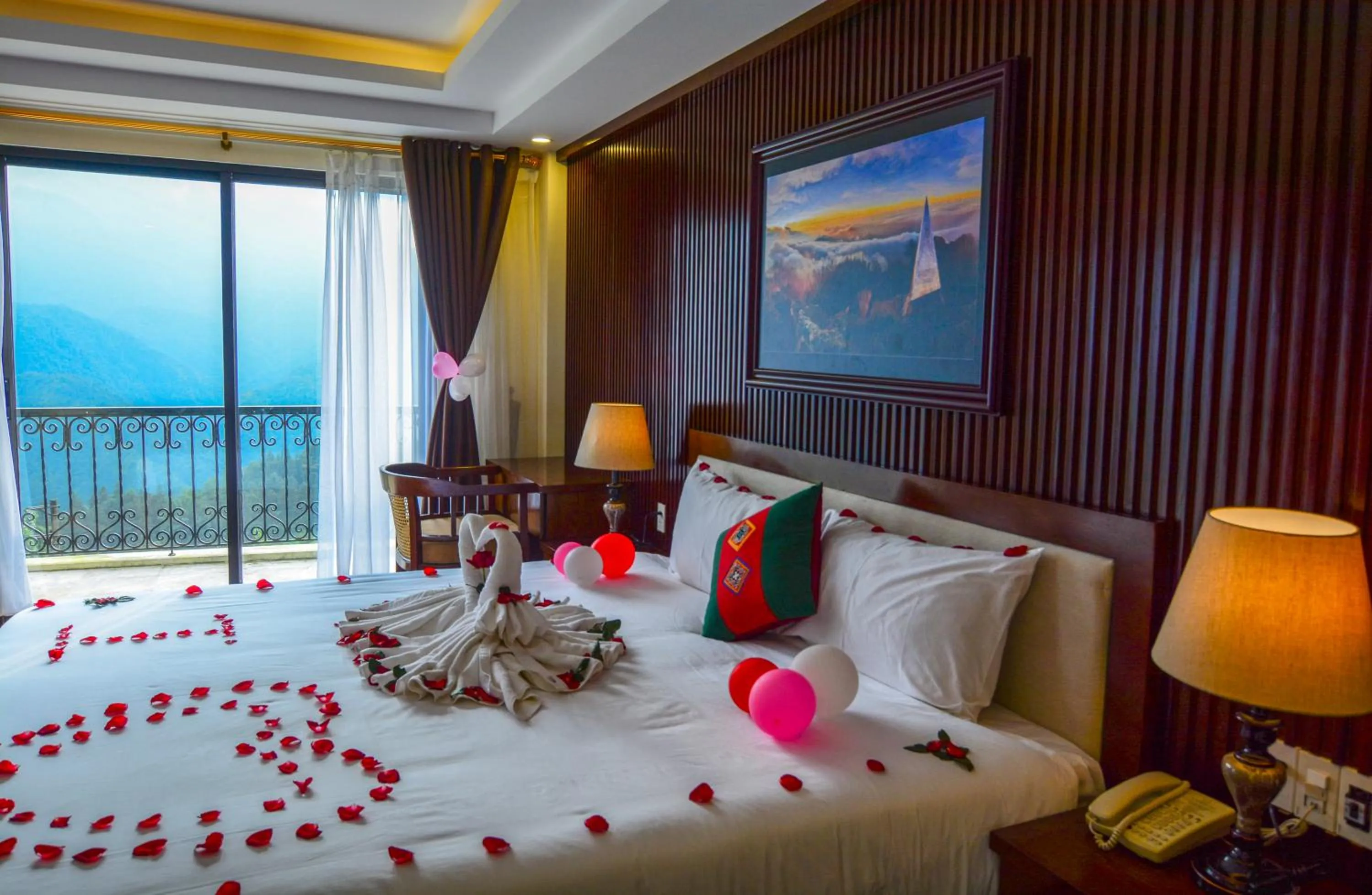 Bed in The View Sapa Hotel