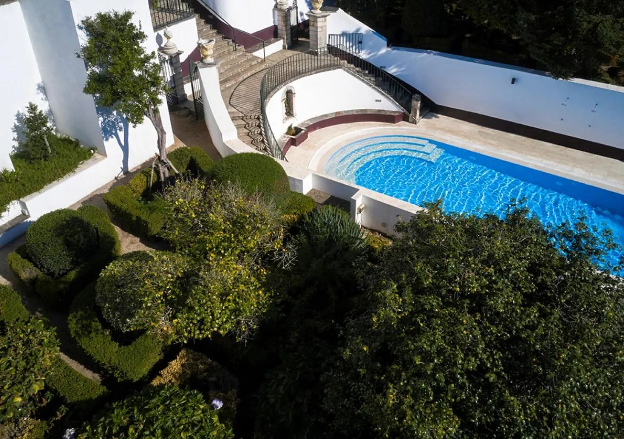 Garden in Palacio da Lousa Boutique Hotel