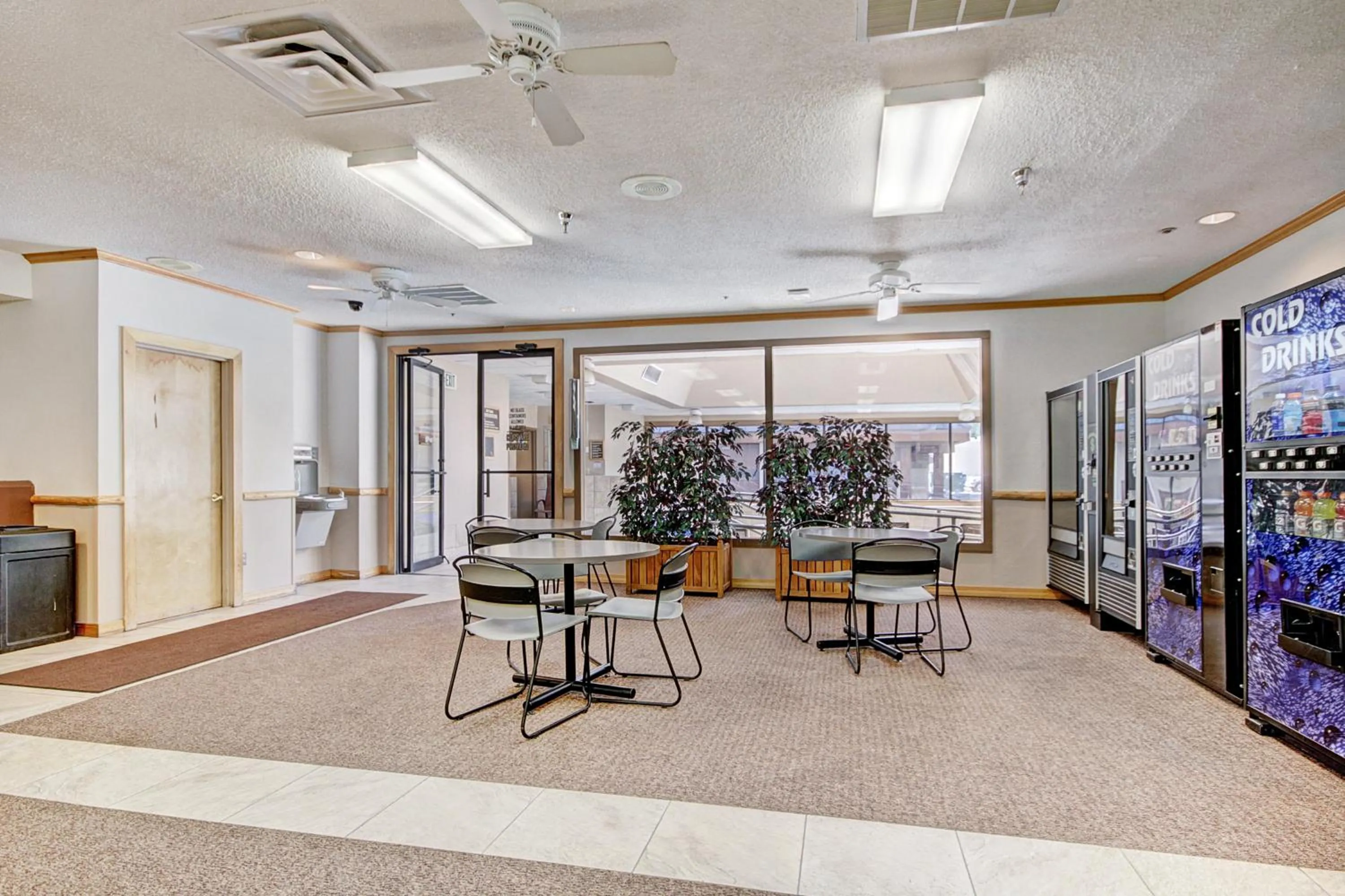 Communal lounge/ TV room in Village at Breckenridge, A Vail Resorts Property