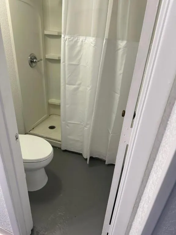 Bathroom in Premier Inns Metro