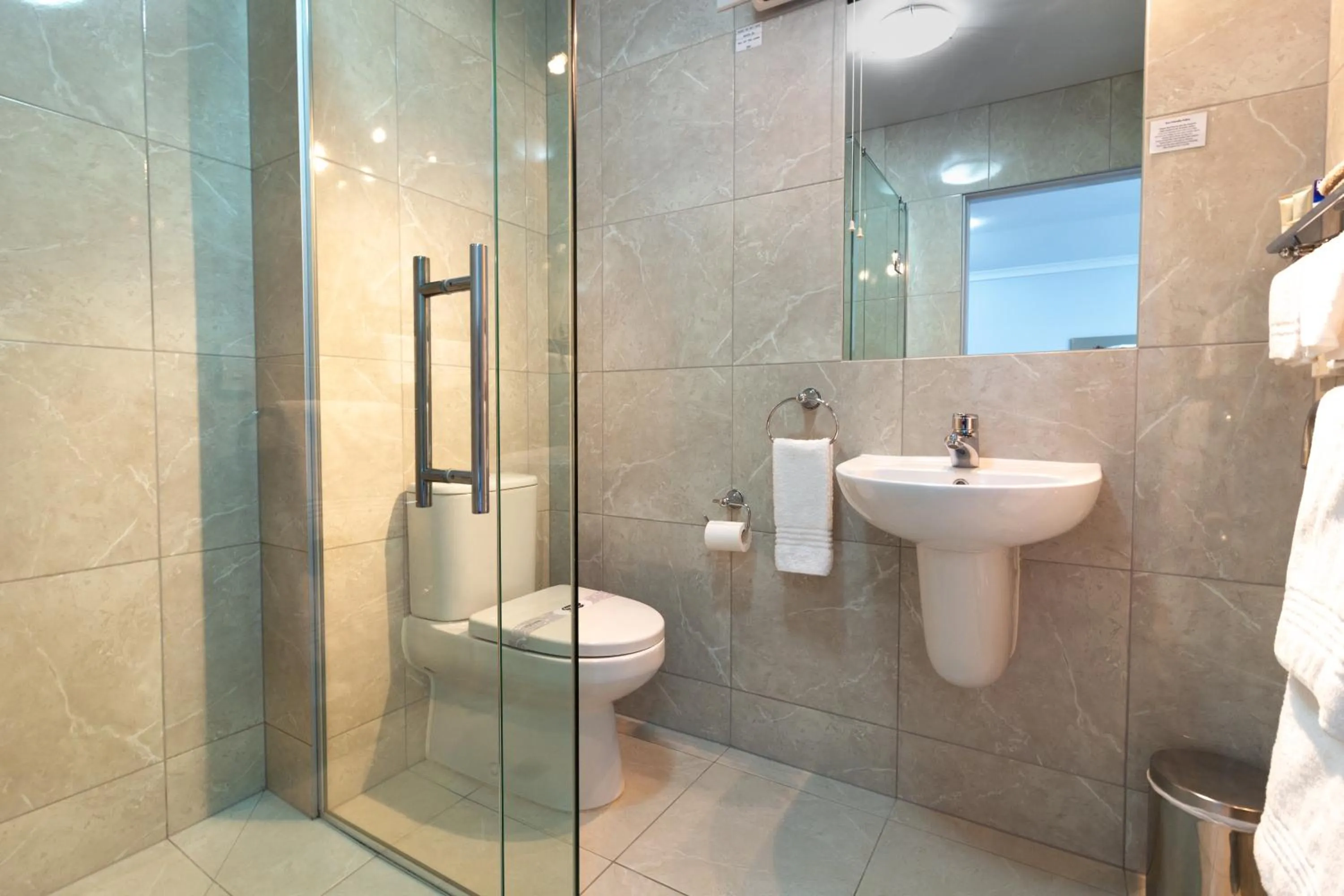 BKs Premier Motel Esplanade