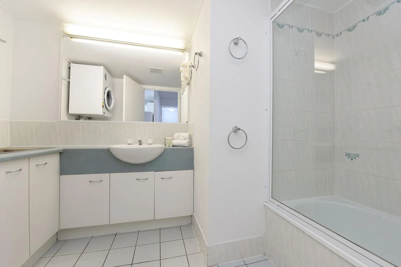 Lindomare Apartments