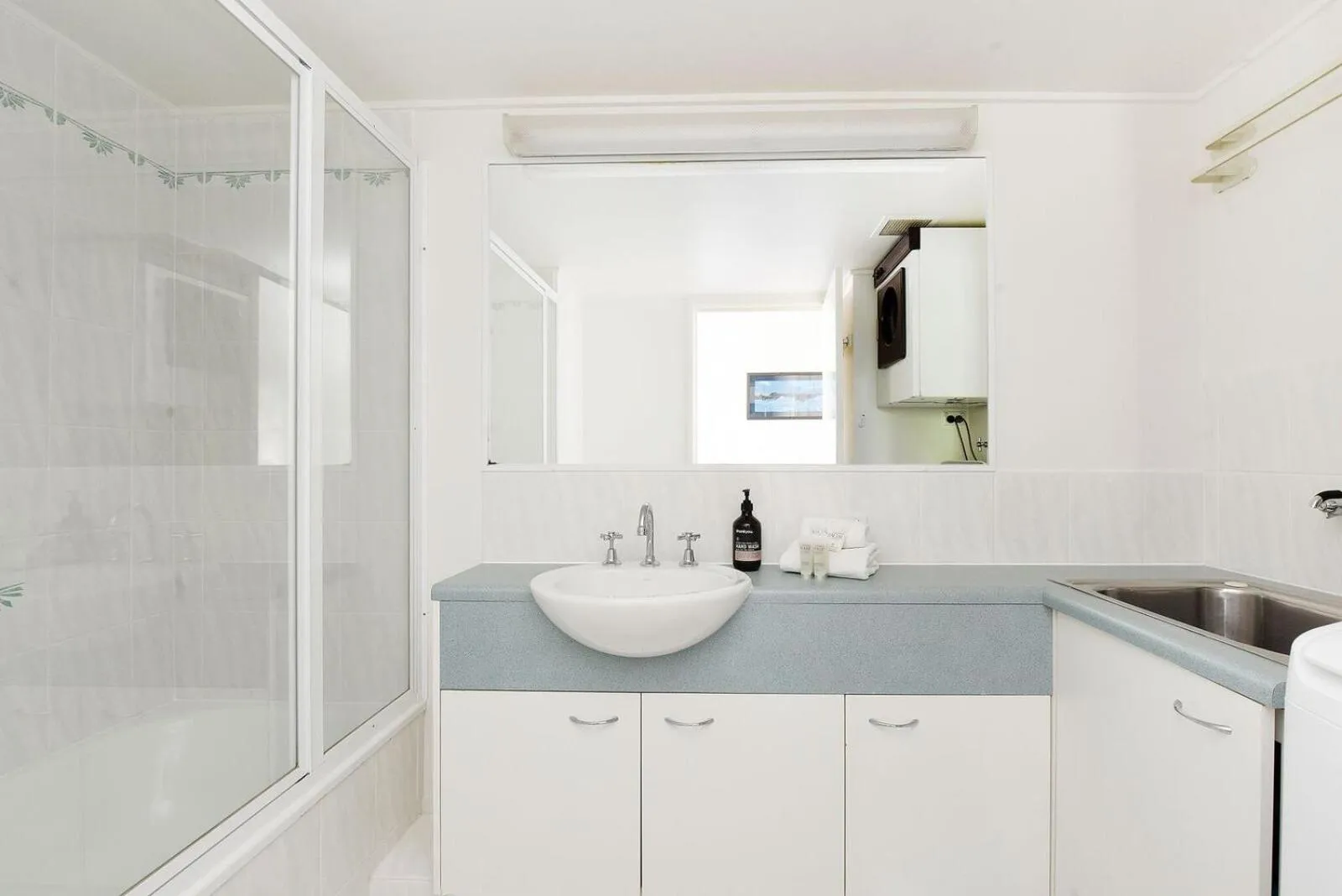 Lindomare Apartments