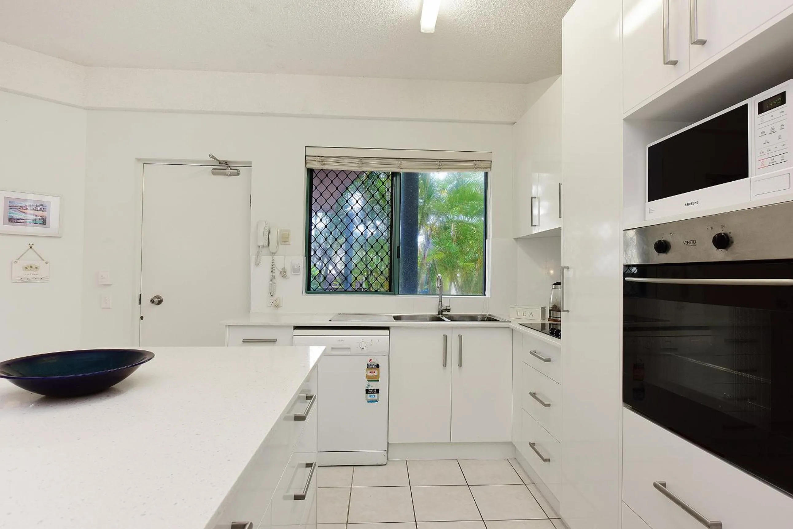 Lindomare Apartments