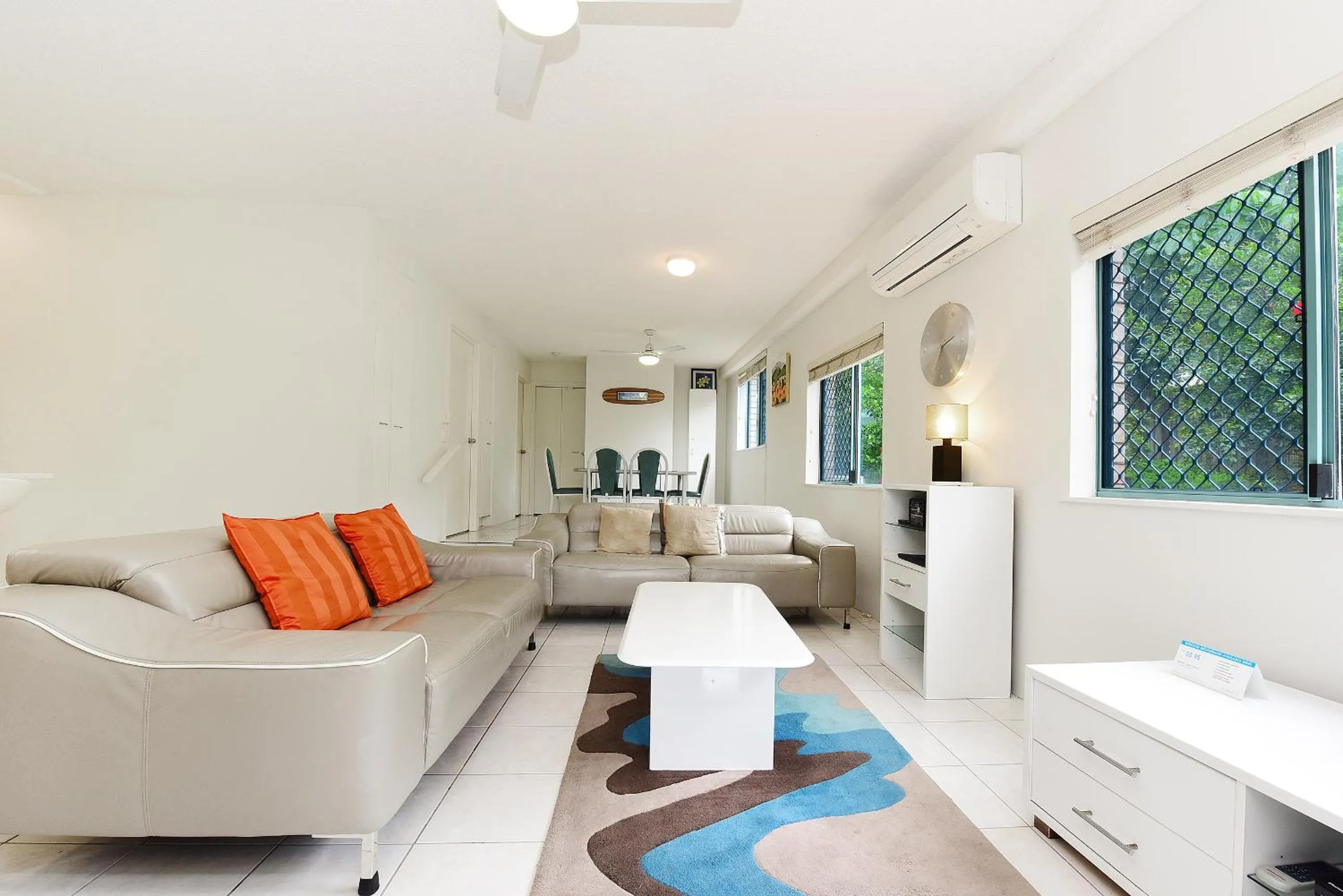 Lindomare Apartments