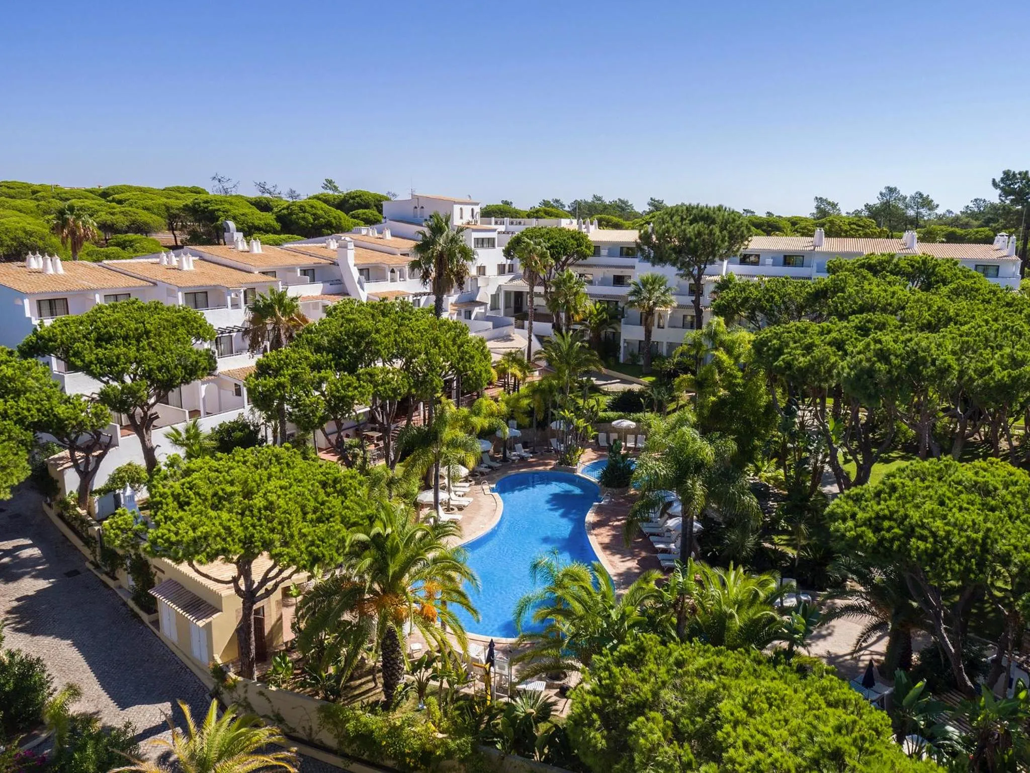 Bird's eye view in Vale Do Garrao Villas