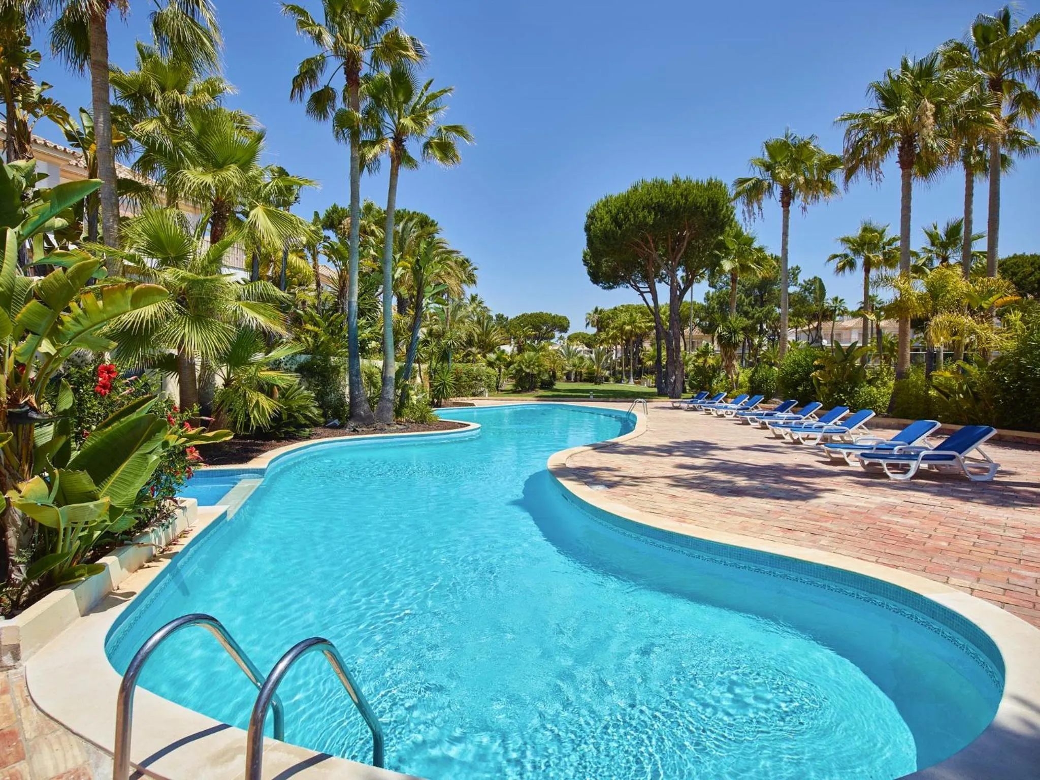 Garden in Vale Do Garrao Villas