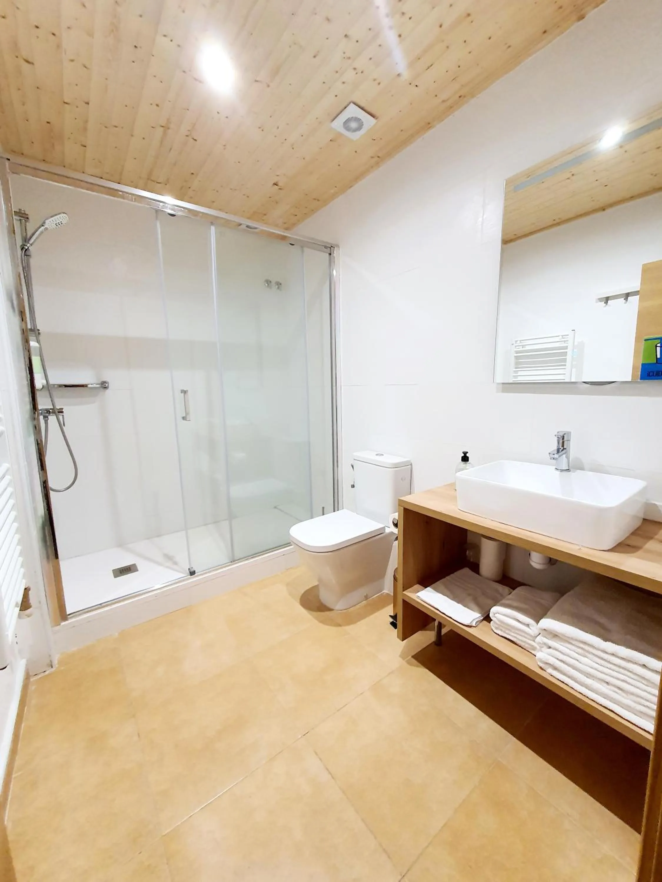 Shower in La Frasera Alojamiento Rural