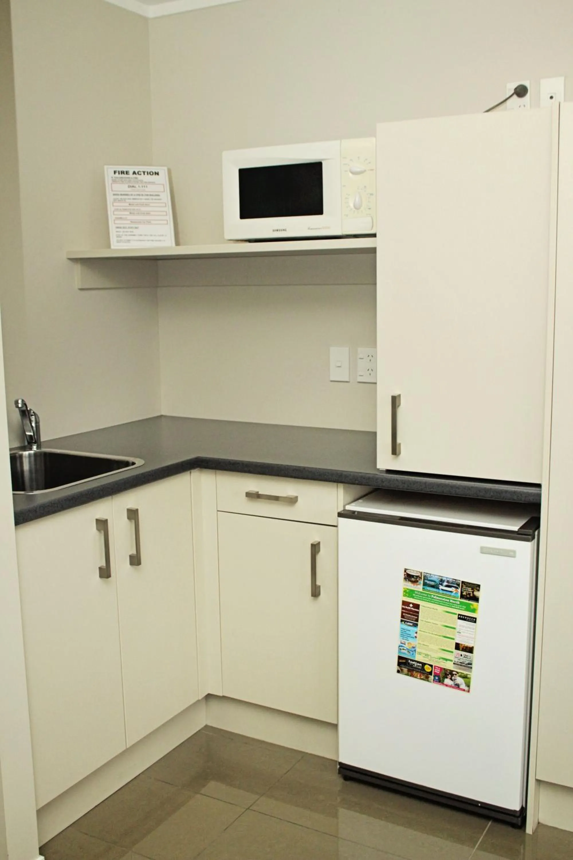 Kitchen or kitchenette in Aspree Motor Inn